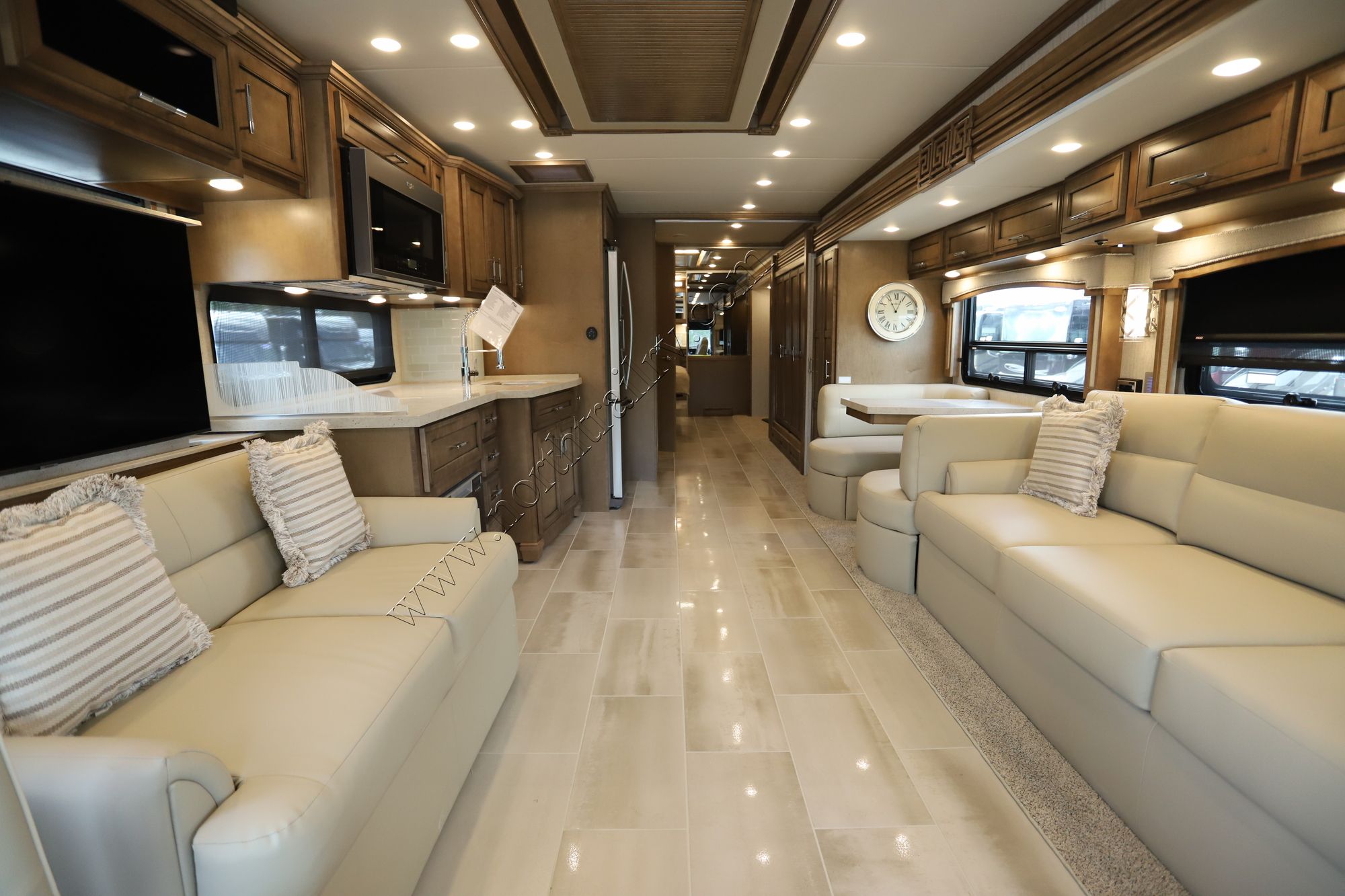 New 2022 Newmar Ventana 4326 Class A  For Sale