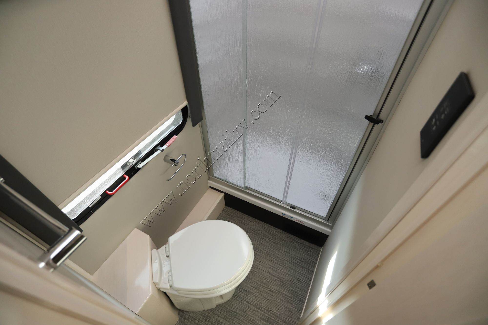 New 2022 Renegade Rv Vienna 25VFWS Class C  For Sale