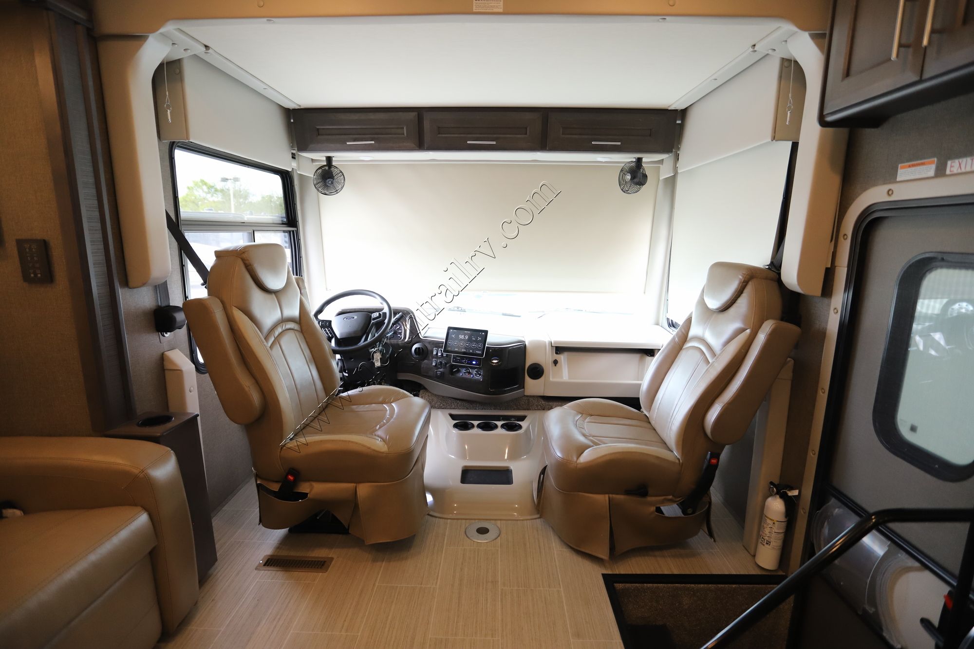 New 2022 Thor Challenger 37FH Class A  For Sale