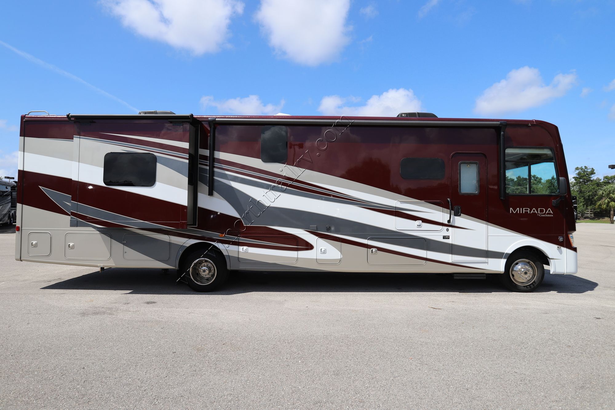 Used 2020 Coachmen Mirada 35LS Class A  For Sale