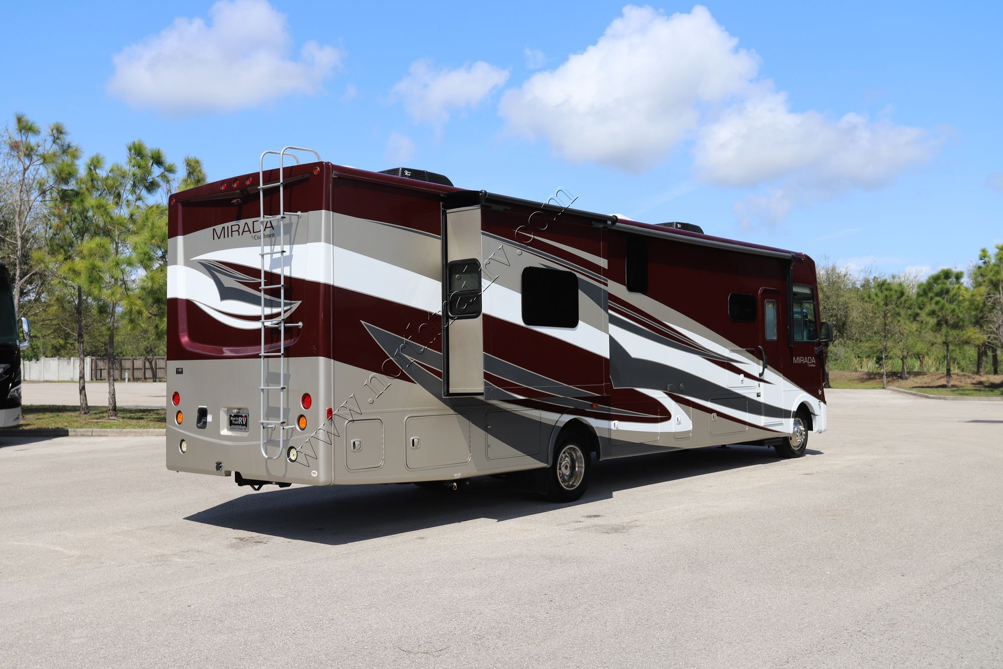 Used 2020 Coachmen Mirada 35LS Class A  For Sale