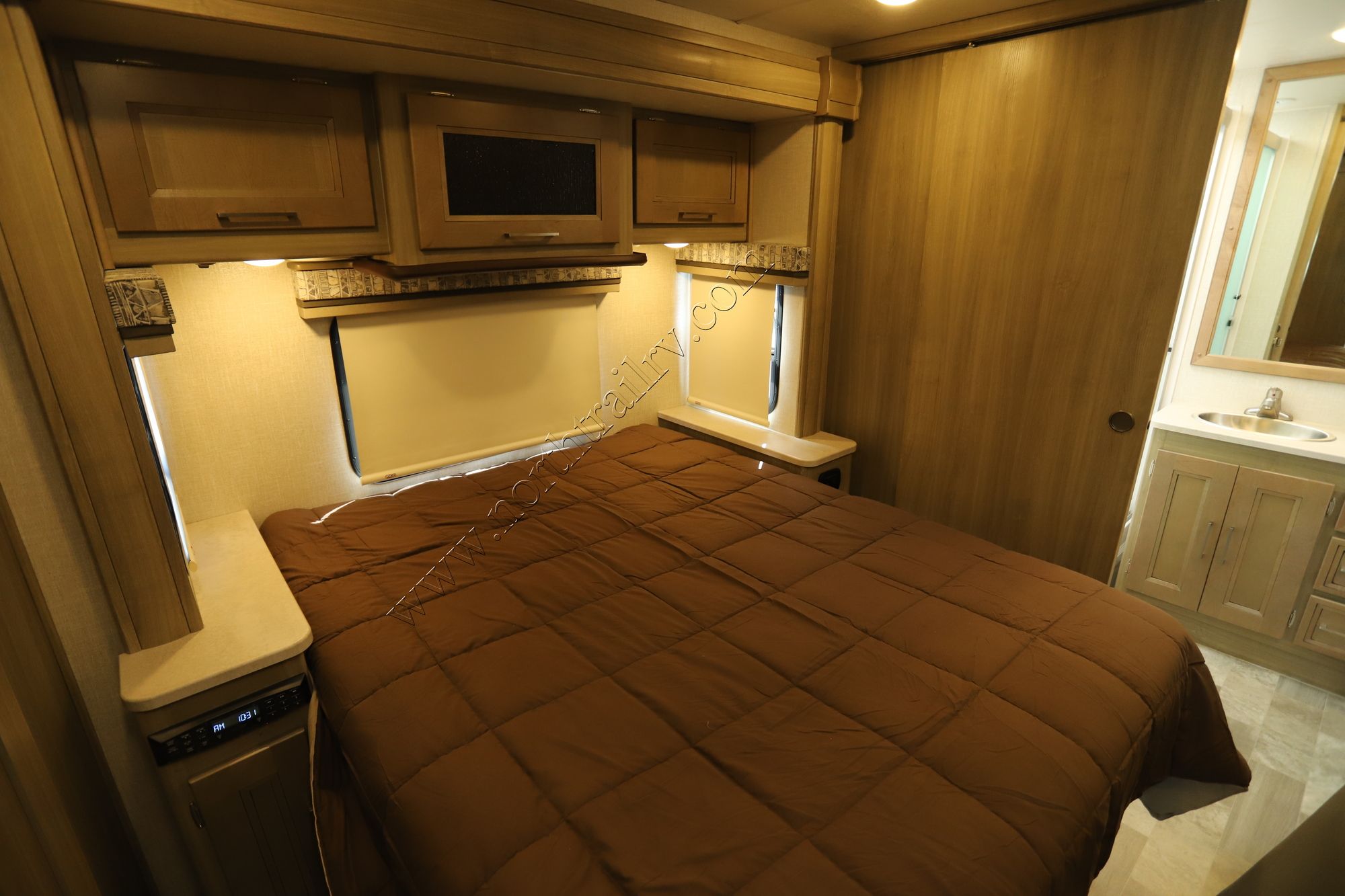 Used 2020 Coachmen Mirada 35LS Class A  For Sale