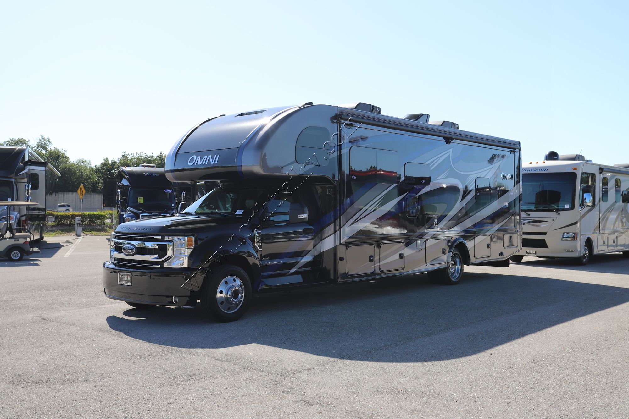 Used 2022 Thor Omni 34SV Super C  For Sale