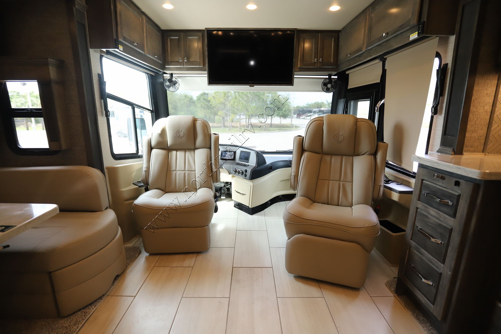 New 2022 Tiffin Motor Homes Allegro Red 38KA Class A  For Sale