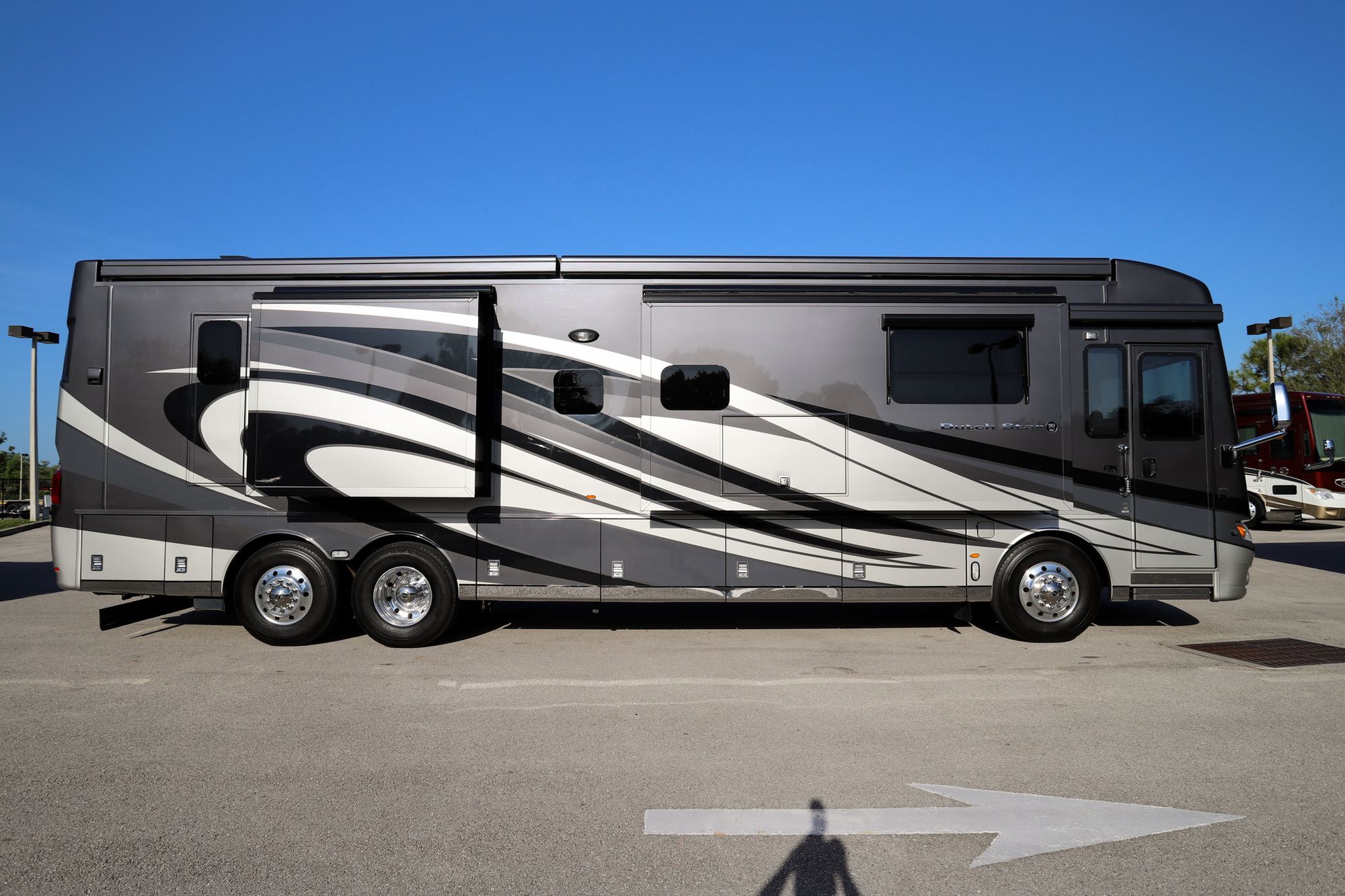 Used 2018 Newmar Dutch Star 4018 Class A  For Sale