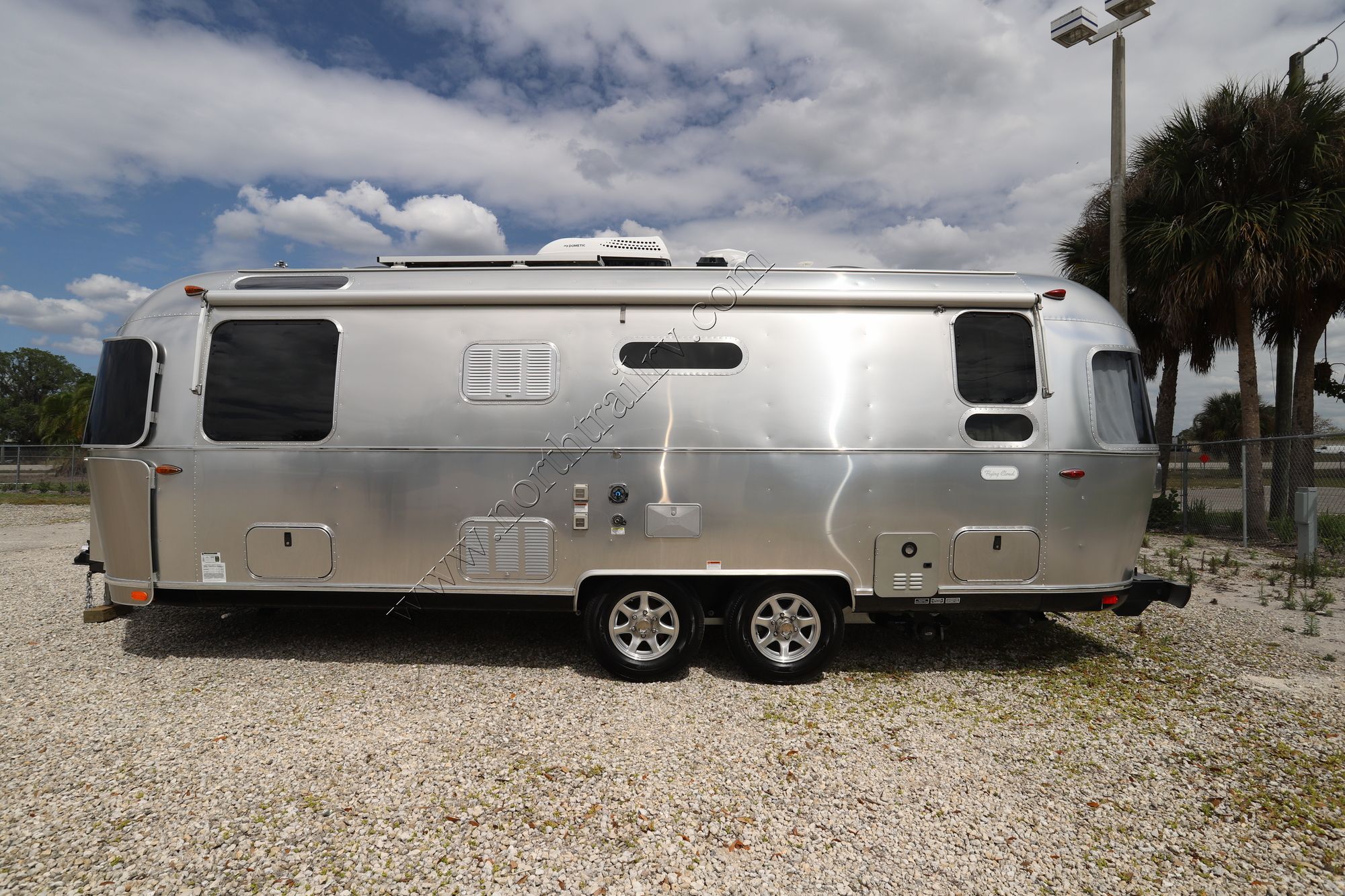 Used 2021 Airstream Flying Cloud 25RB Travel Trailer  For Sale