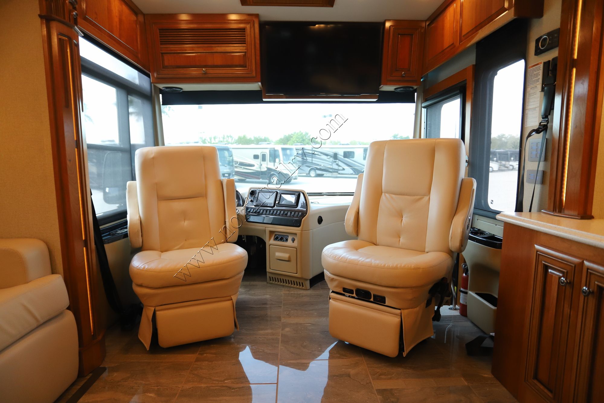 Used 2018 Newmar Dutch Star 4018 Class A  For Sale