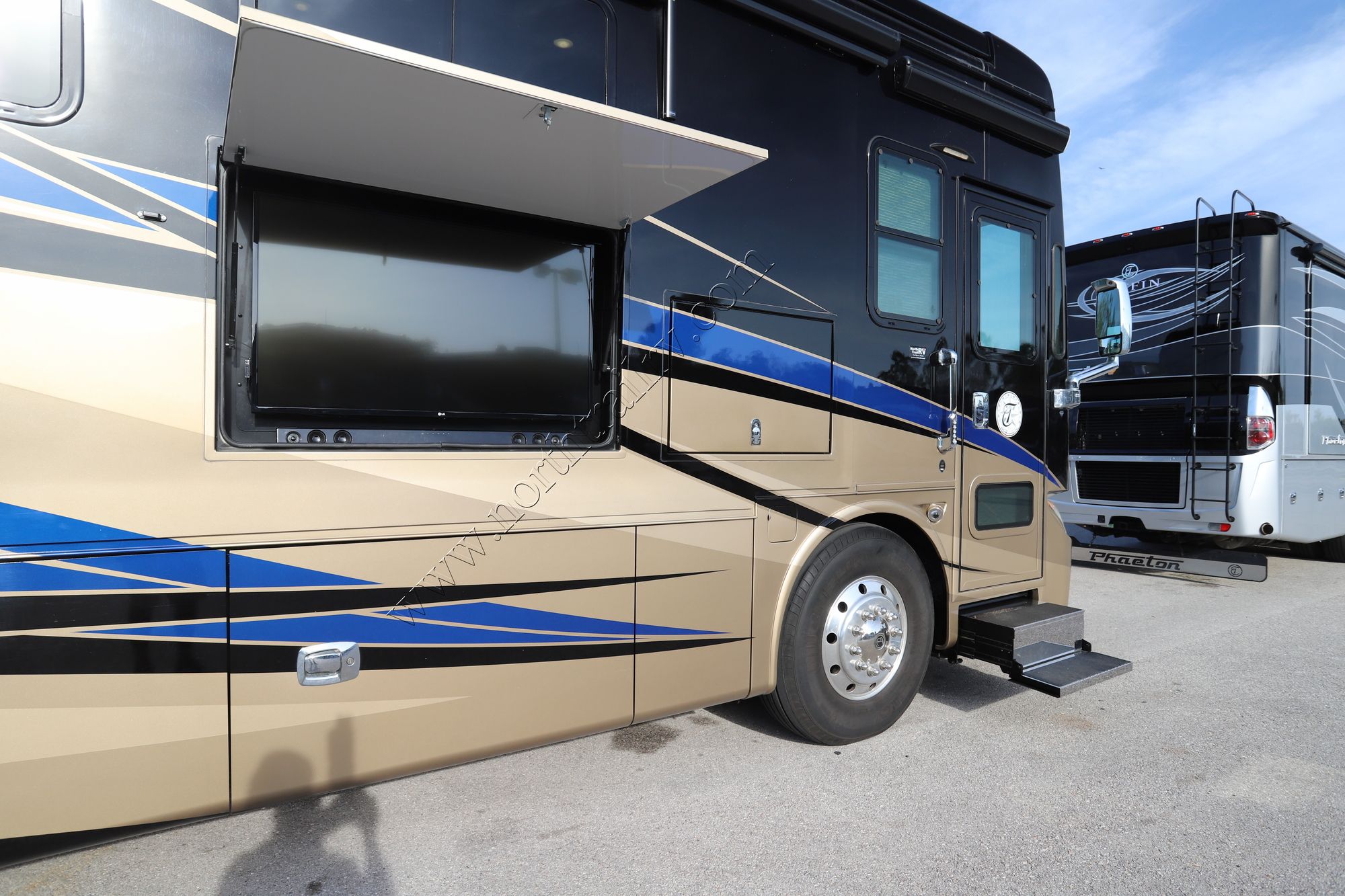 Used 2016 Tiffin Motor Homes Allegro Bus 45OP Class A  For Sale