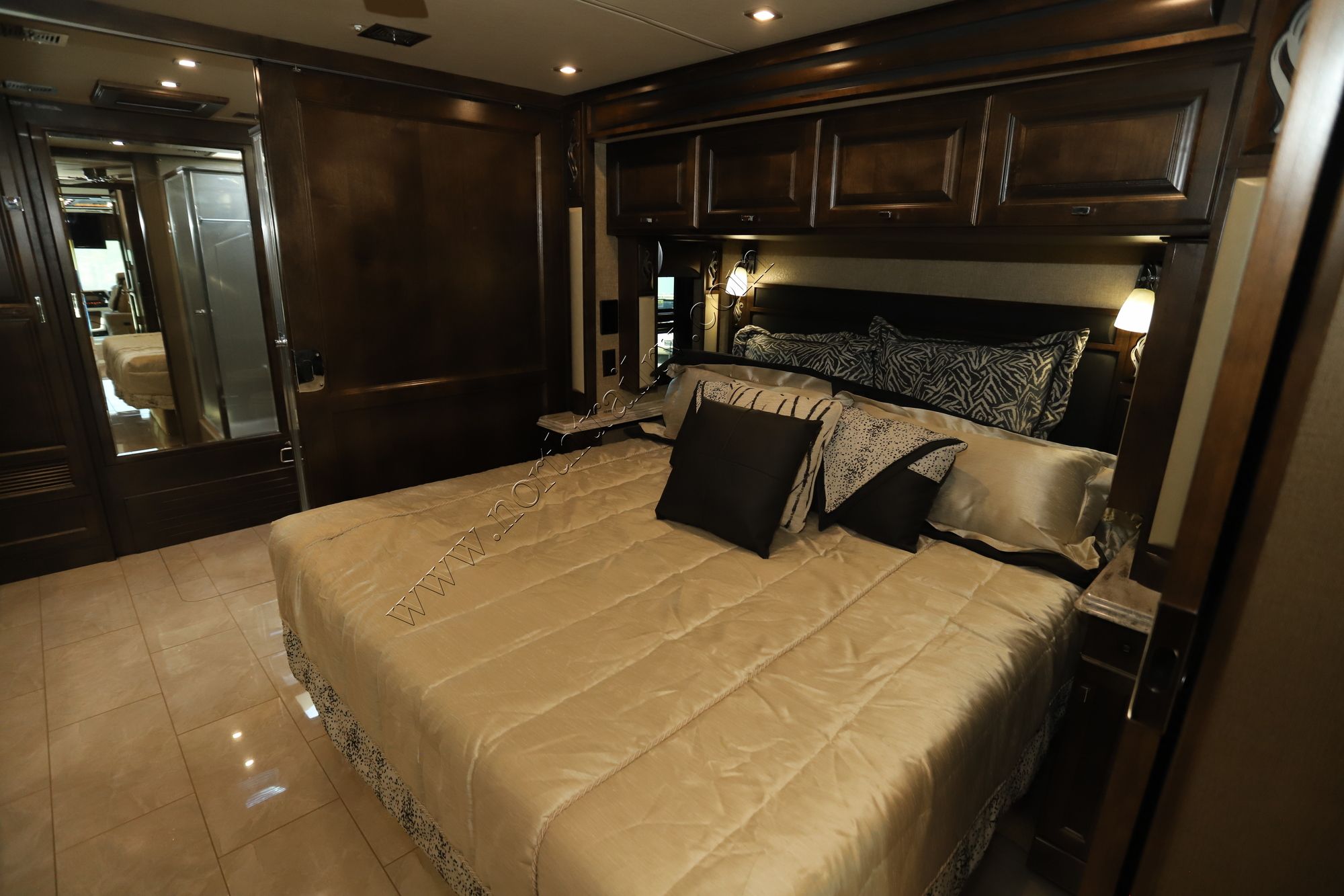 Used 2019 Tiffin Motor Homes Phaeton 40IH Class A  For Sale