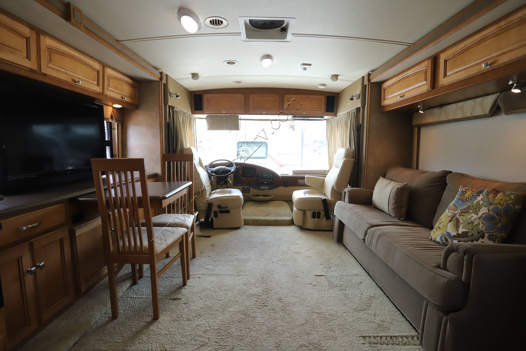 Used 2013 Winnebago Vista 30T Class A  For Sale