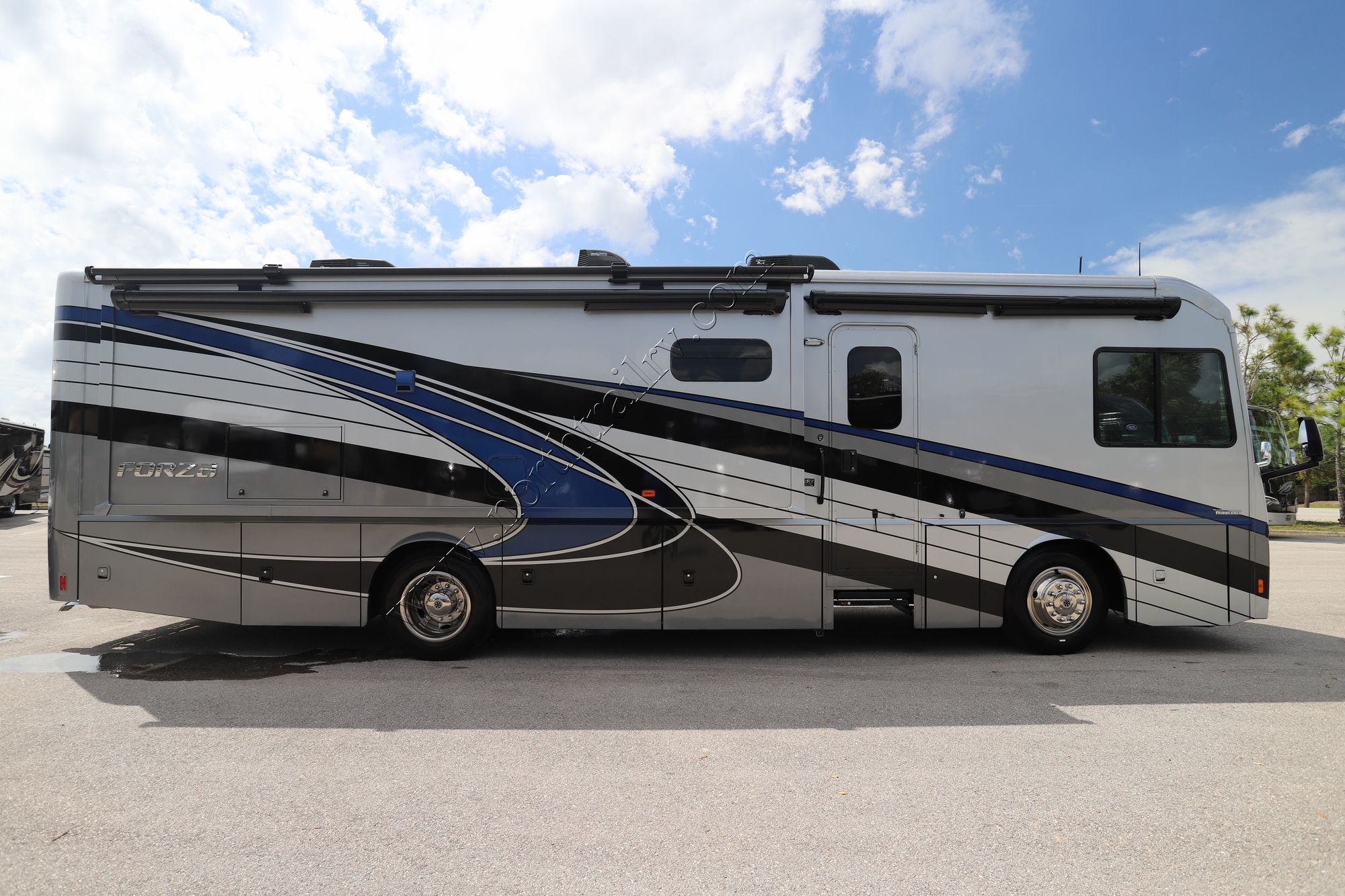 Used 2021 Winnebago Forza 34T Class A  For Sale