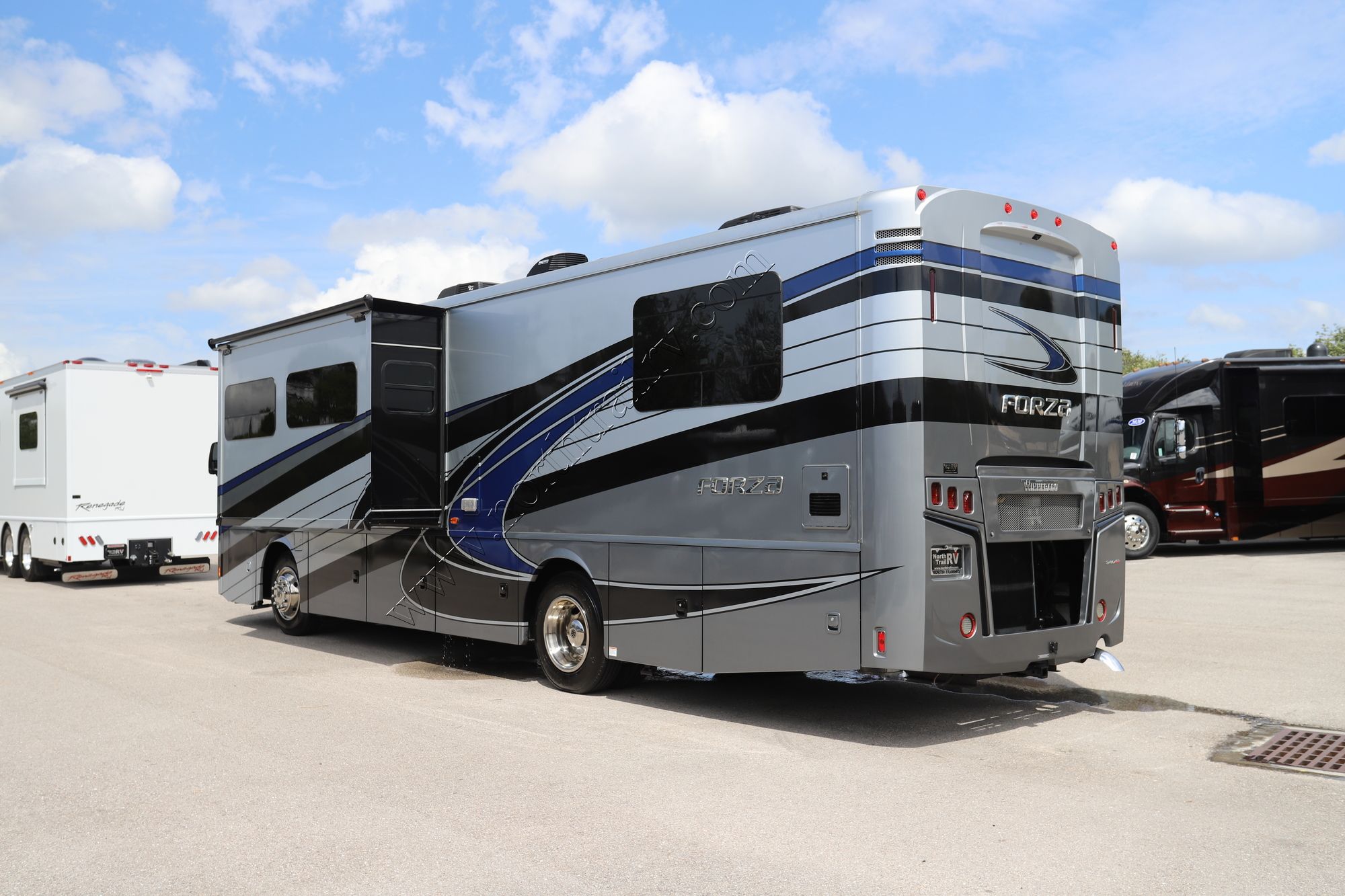 Used 2021 Winnebago Forza 34T Class A  For Sale