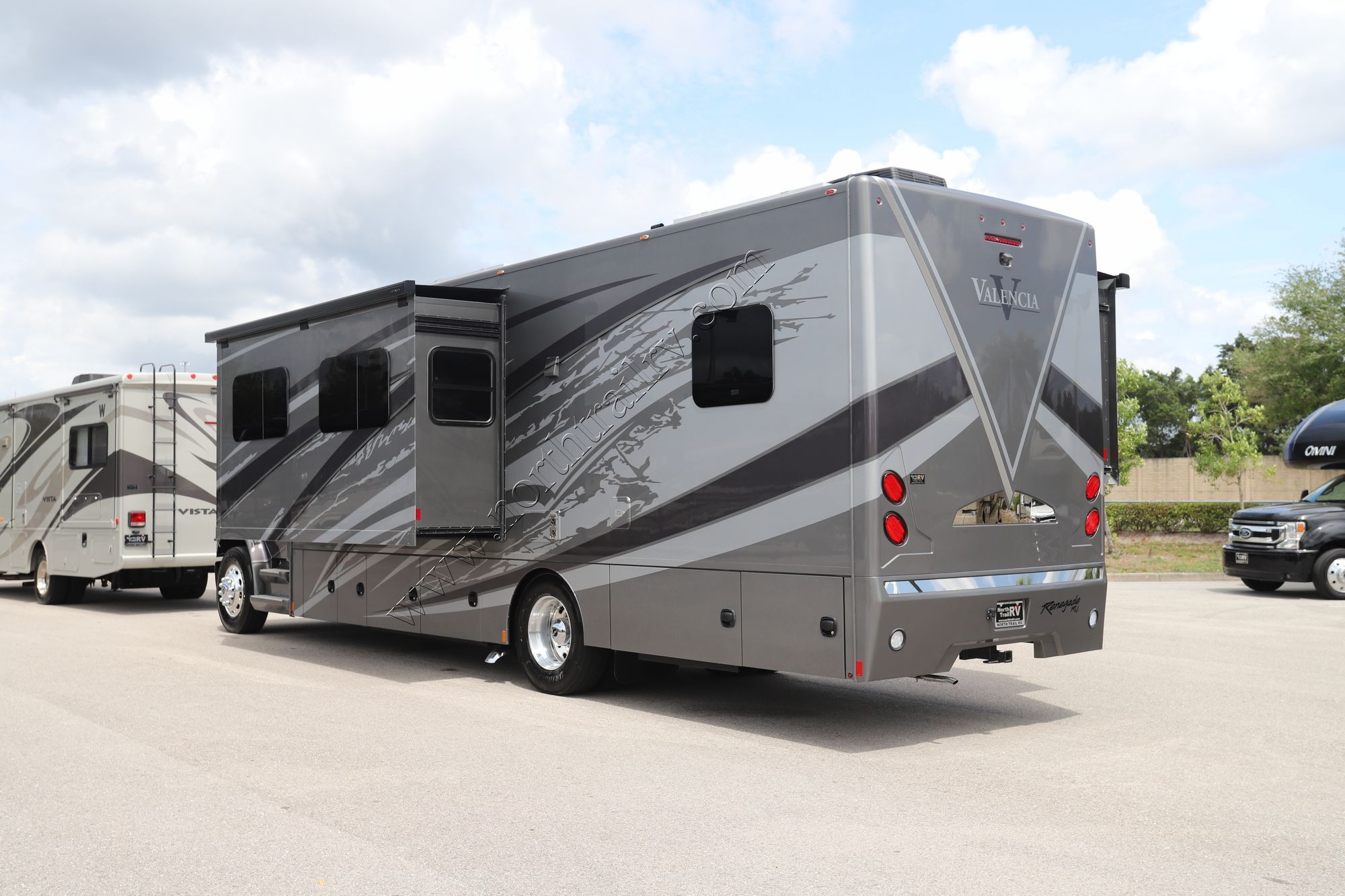 New 2022 Renegade Rv Valencia 35MB Super C  For Sale