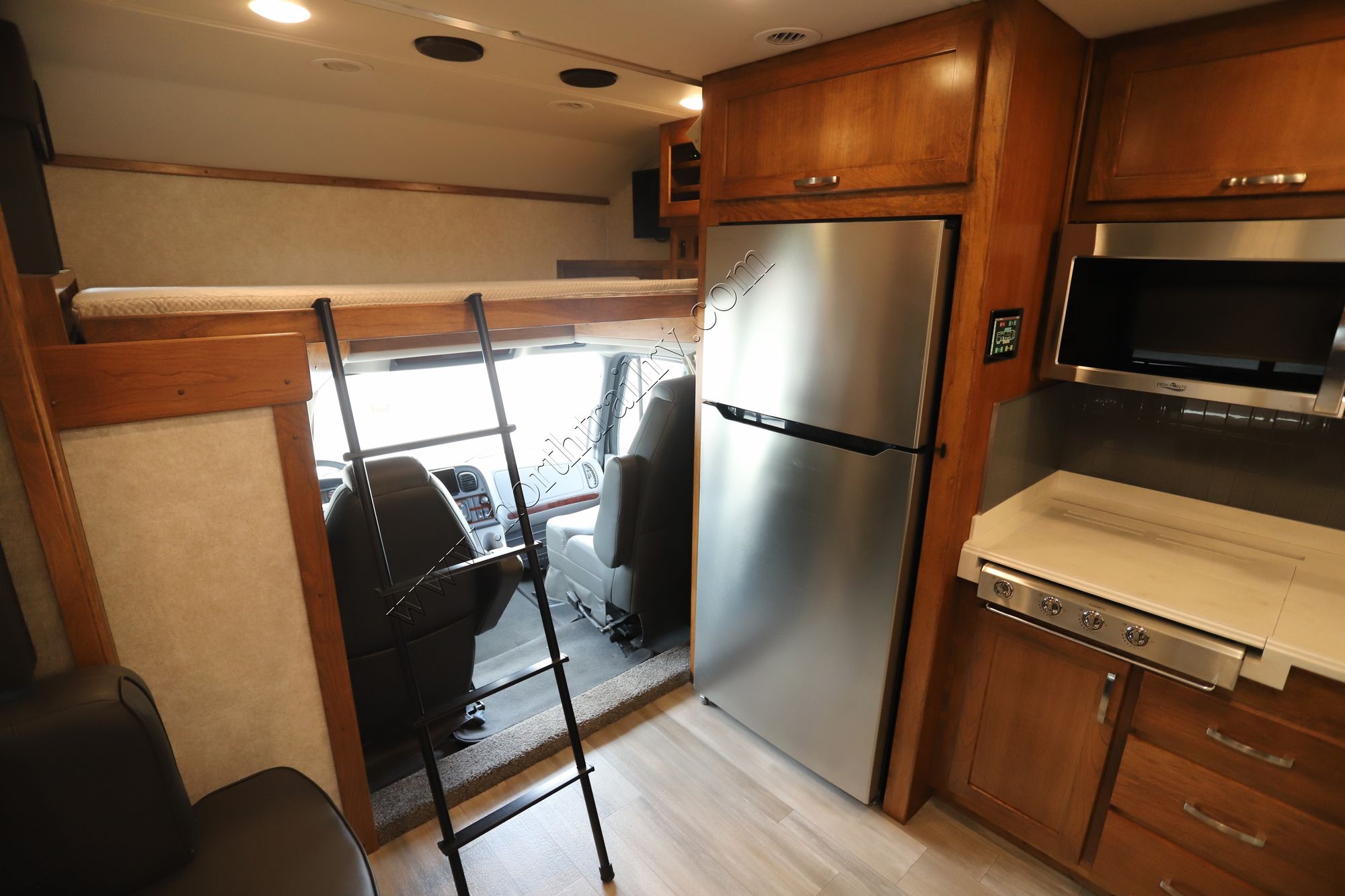 New 2022 Renegade Rv Valencia 35MB Super C  For Sale