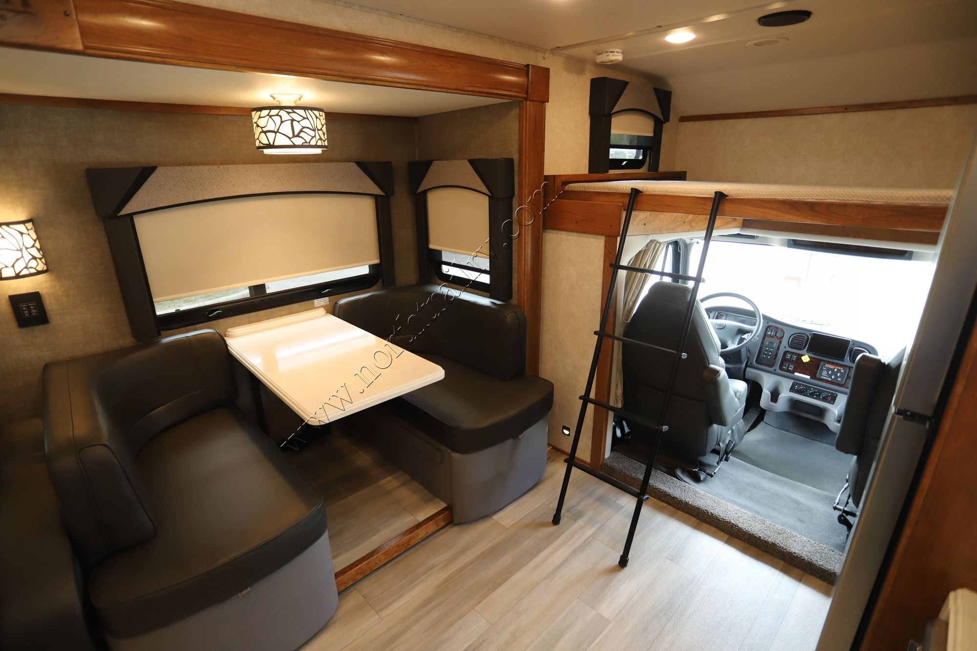 New 2022 Renegade Rv Valencia 35MB Super C  For Sale