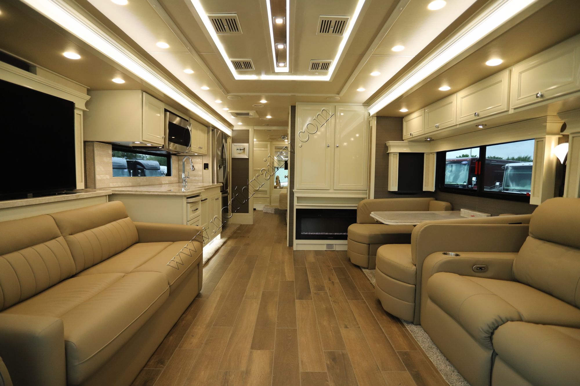 Used 2022 Tiffin Motor Homes Phaeton 36SH Class A  For Sale