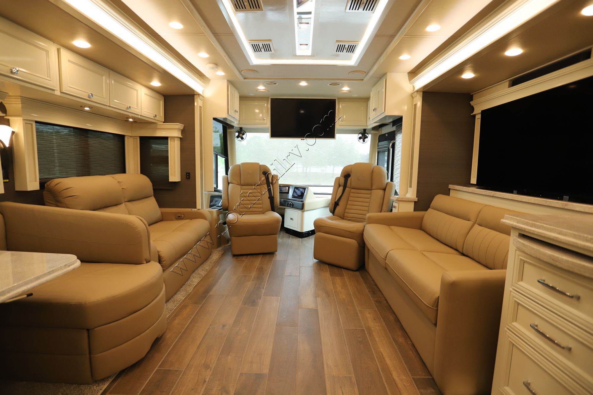 Used 2022 Tiffin Motor Homes Phaeton 36SH Class A  For Sale