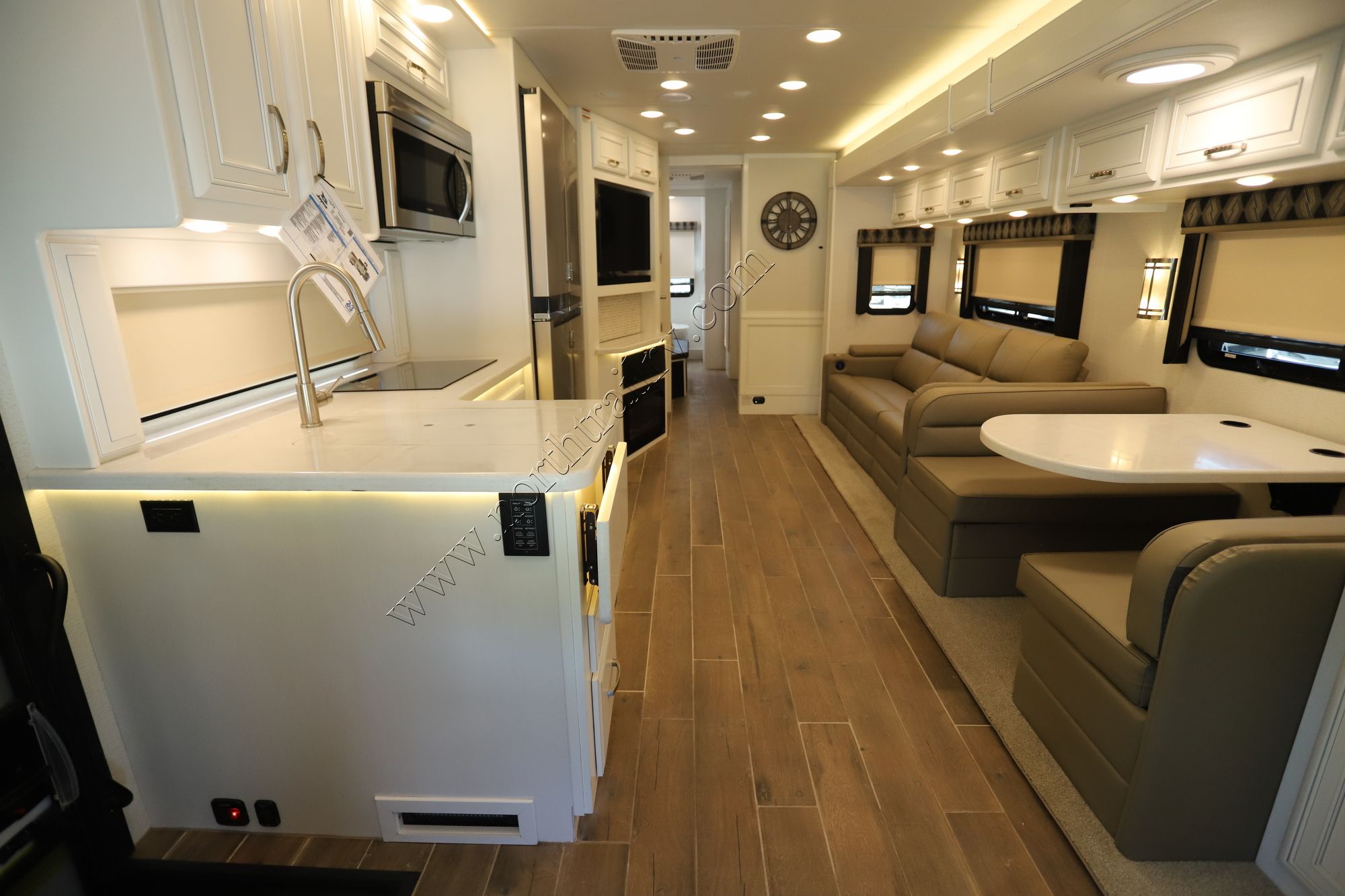 New 2022 Jayco Seneca Prestige 37K Super C  For Sale