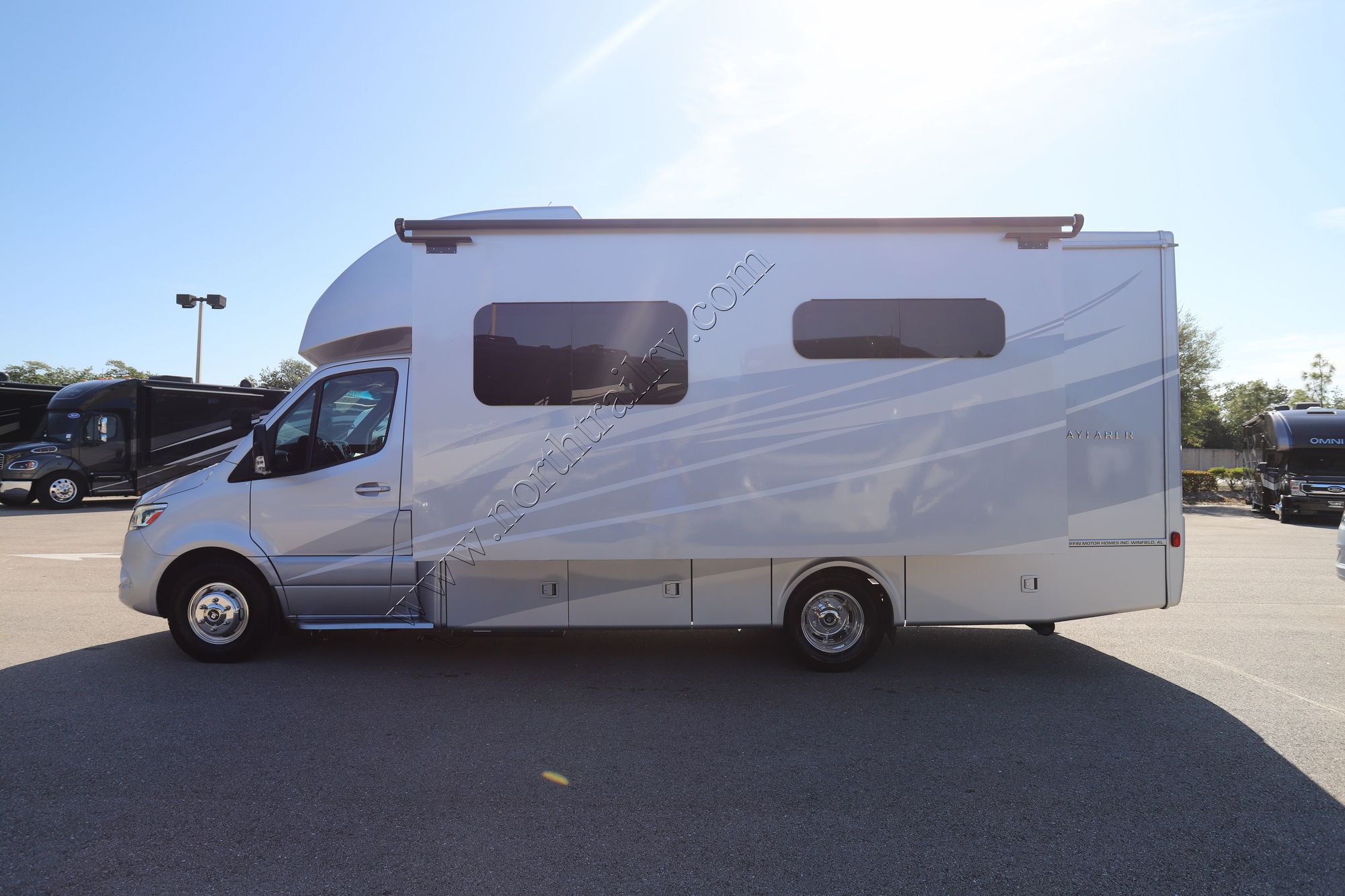 New 2022 Tiffin Motor Homes Wayfarer 25RW Class C  For Sale