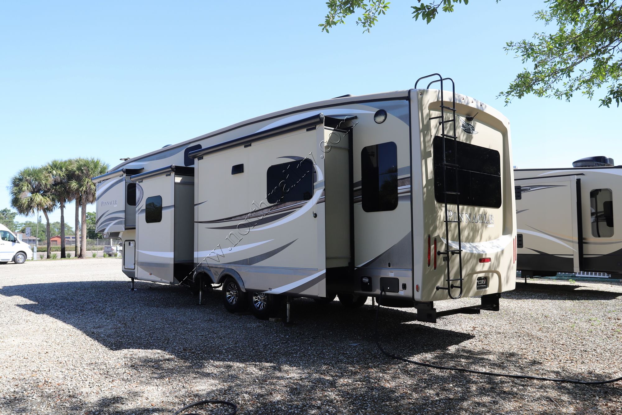 Used 2018 Jayco Pinnacle 37MDQS Fifth Wheel  For Sale