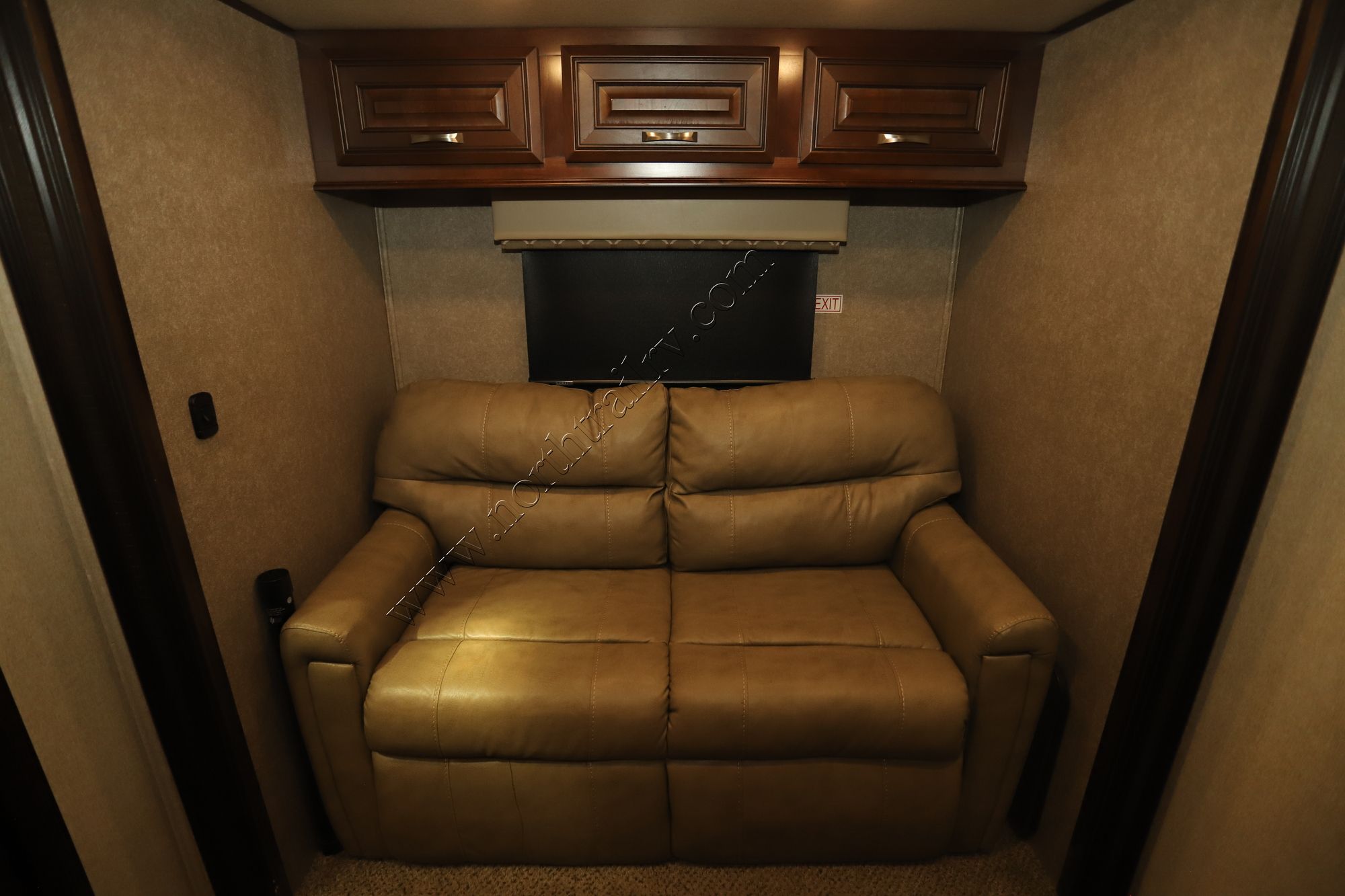 Used 2018 Jayco Pinnacle 37MDQS Fifth Wheel  For Sale