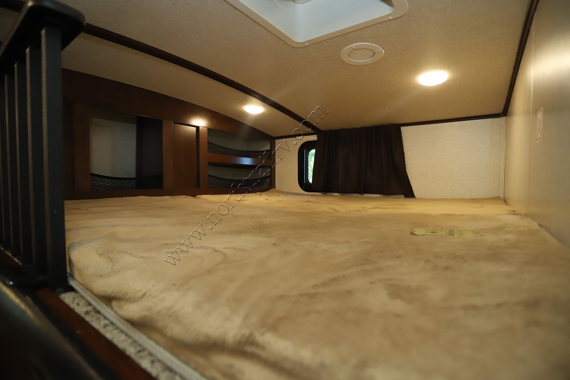 Used 2018 Jayco Pinnacle 37MDQS Fifth Wheel  For Sale