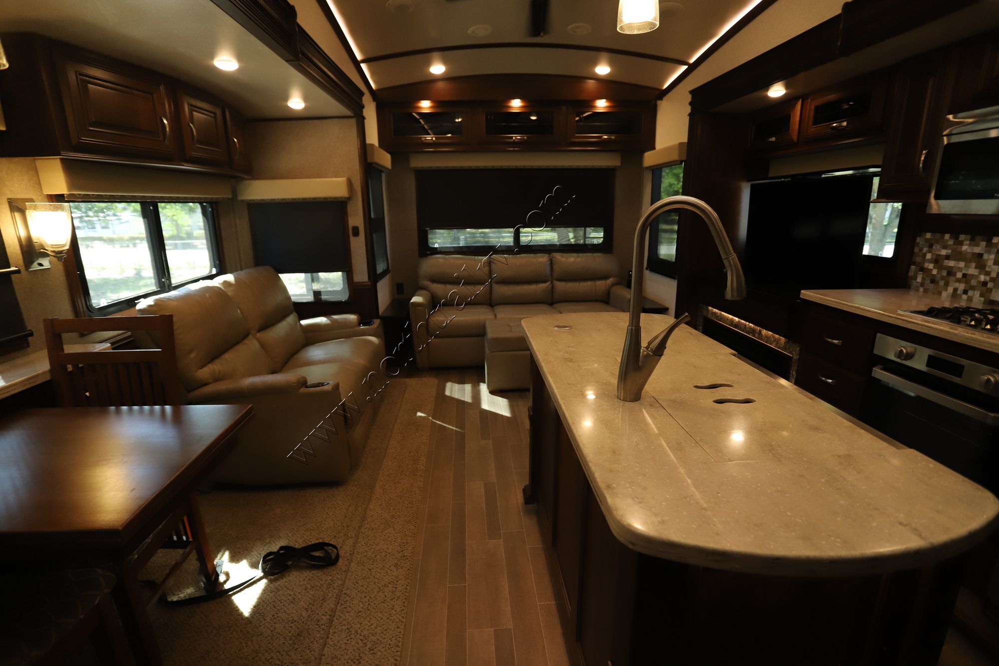 Used 2018 Jayco Pinnacle 37MDQS Fifth Wheel  For Sale