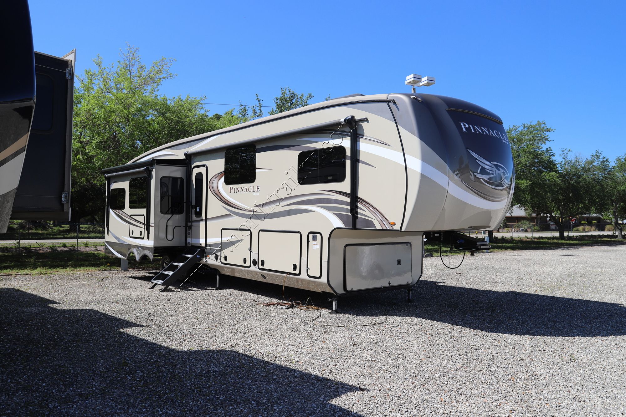 Used 2018 Jayco Pinnacle 37MDQS Fifth Wheel  For Sale