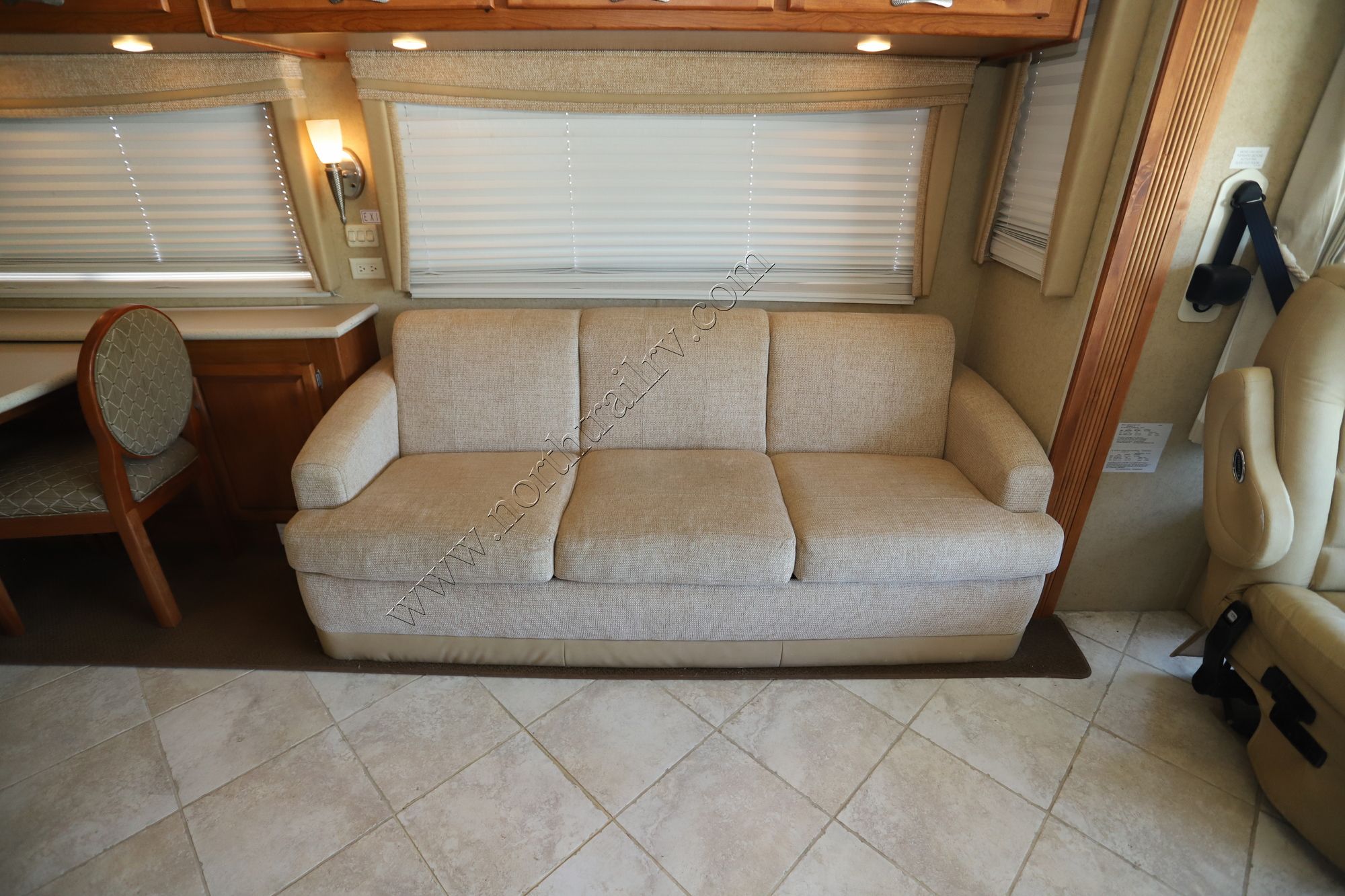 Used 2008 Monaco Knight 40DFT Class A  For Sale