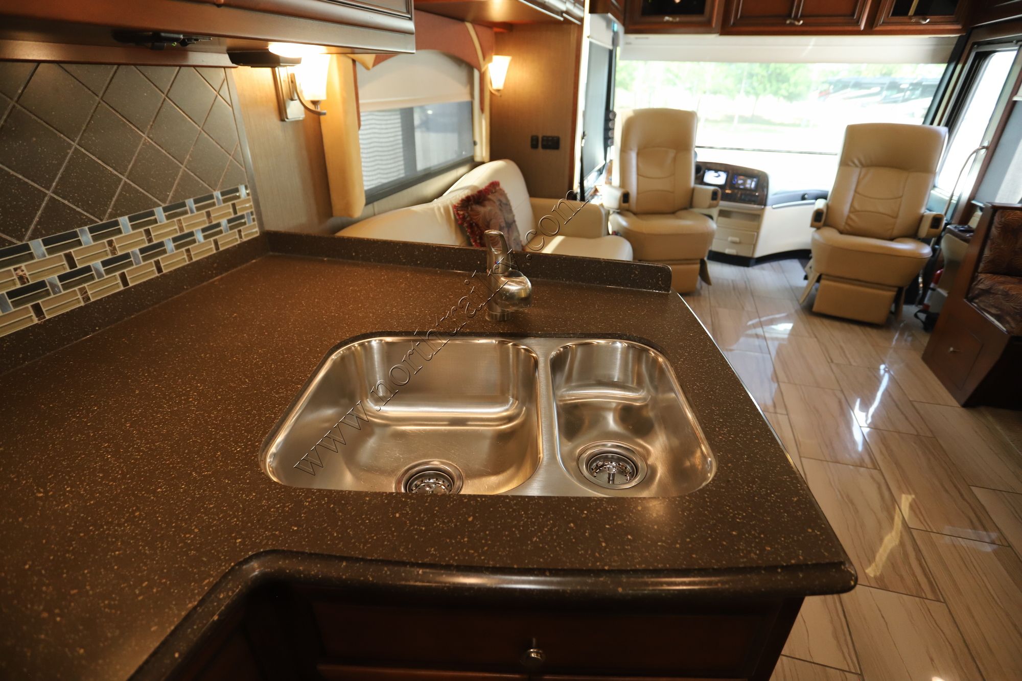 Used 2014 Newmar Ventana 3436 Class A  For Sale