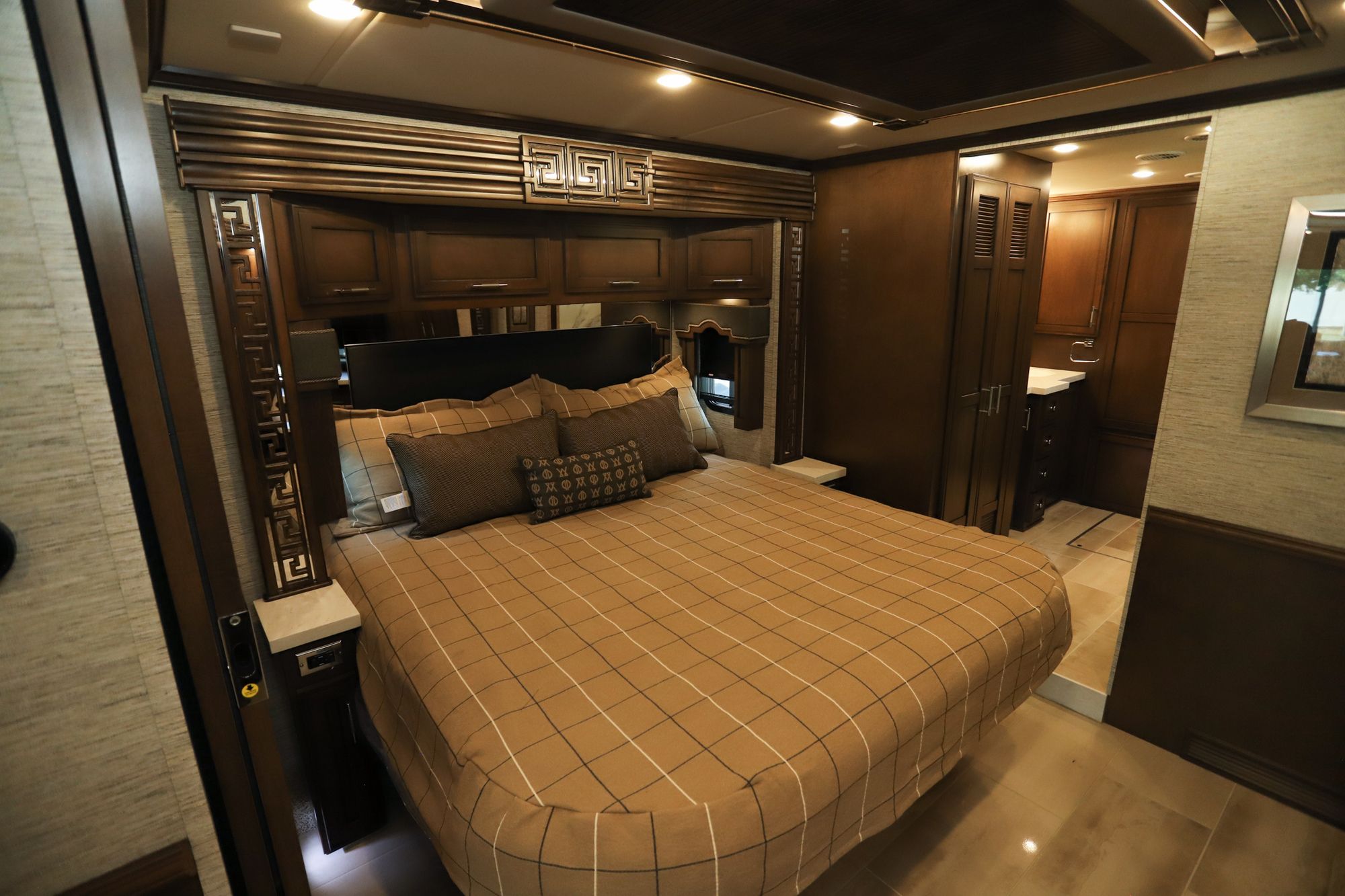 New 2022 Newmar Ventana 4369 Class A  For Sale