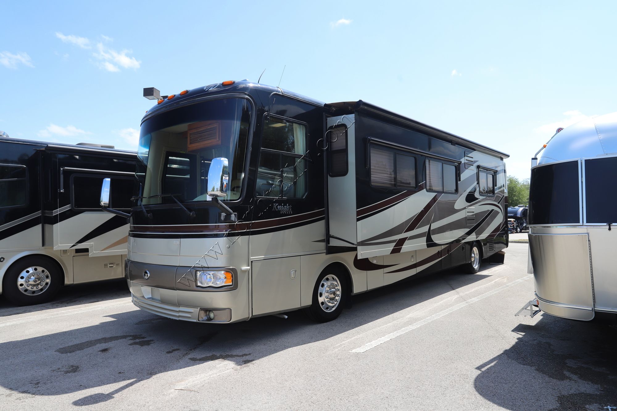 Used 2008 Monaco Knight 40DFT Class A  For Sale