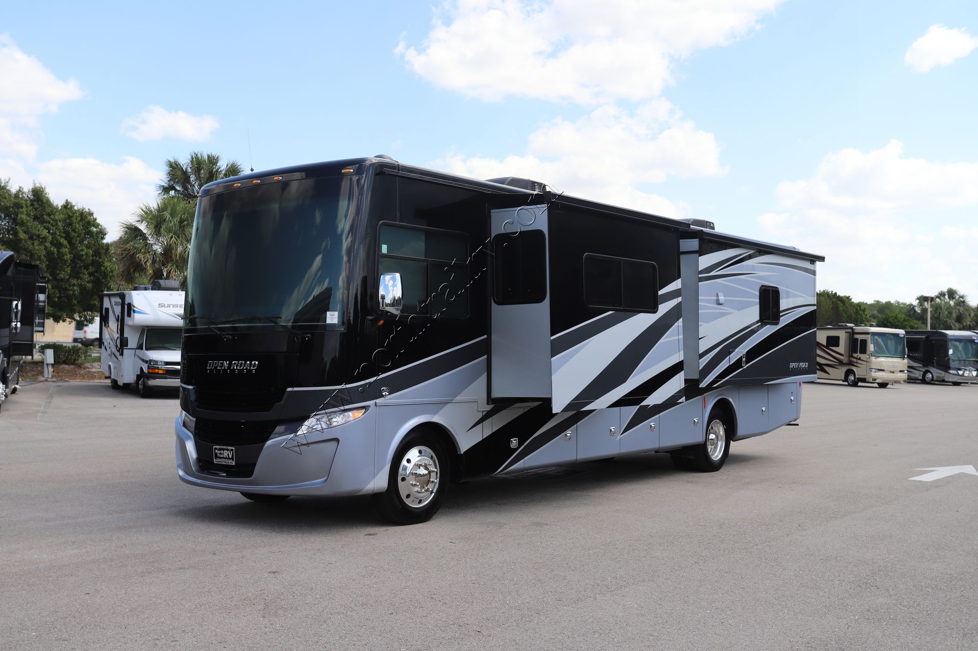 New 2022 Tiffin Motor Homes Allegro 34PA Class A  For Sale