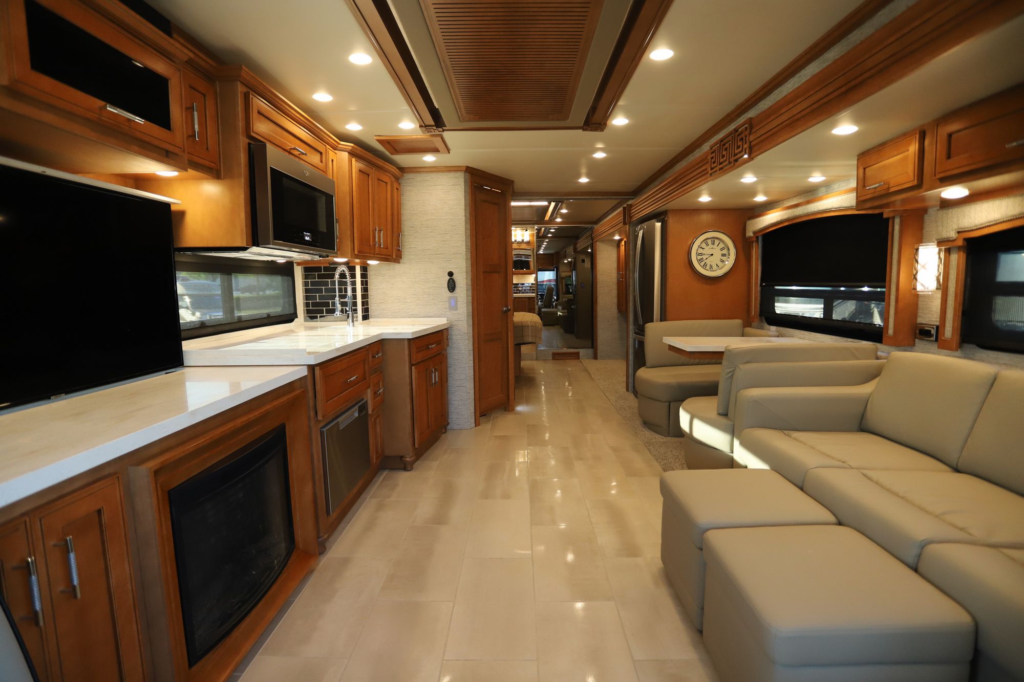 Used 2021 Newmar Ventana 3709 Class A  For Sale