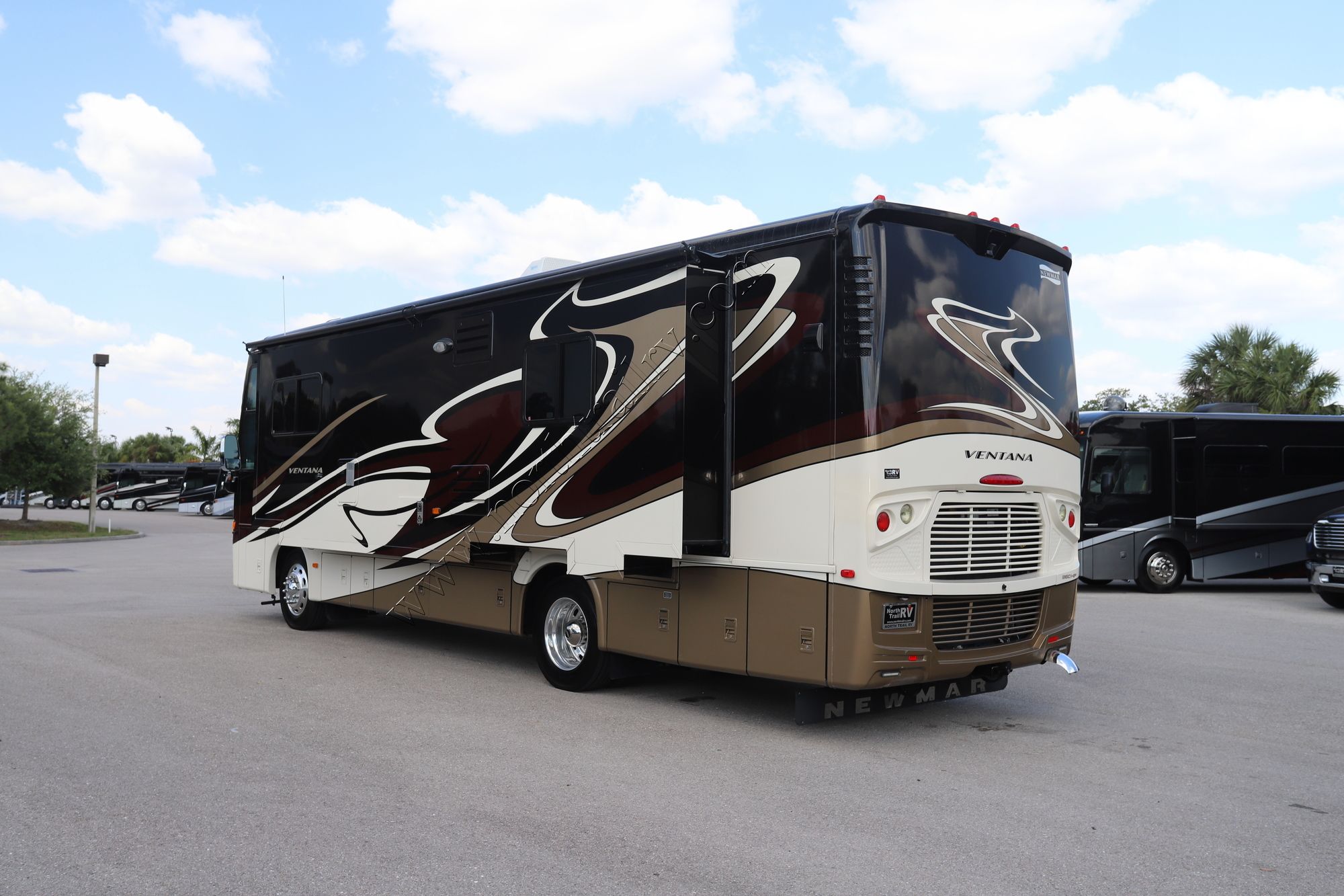 Used 2014 Newmar Ventana 3436 Class A  For Sale