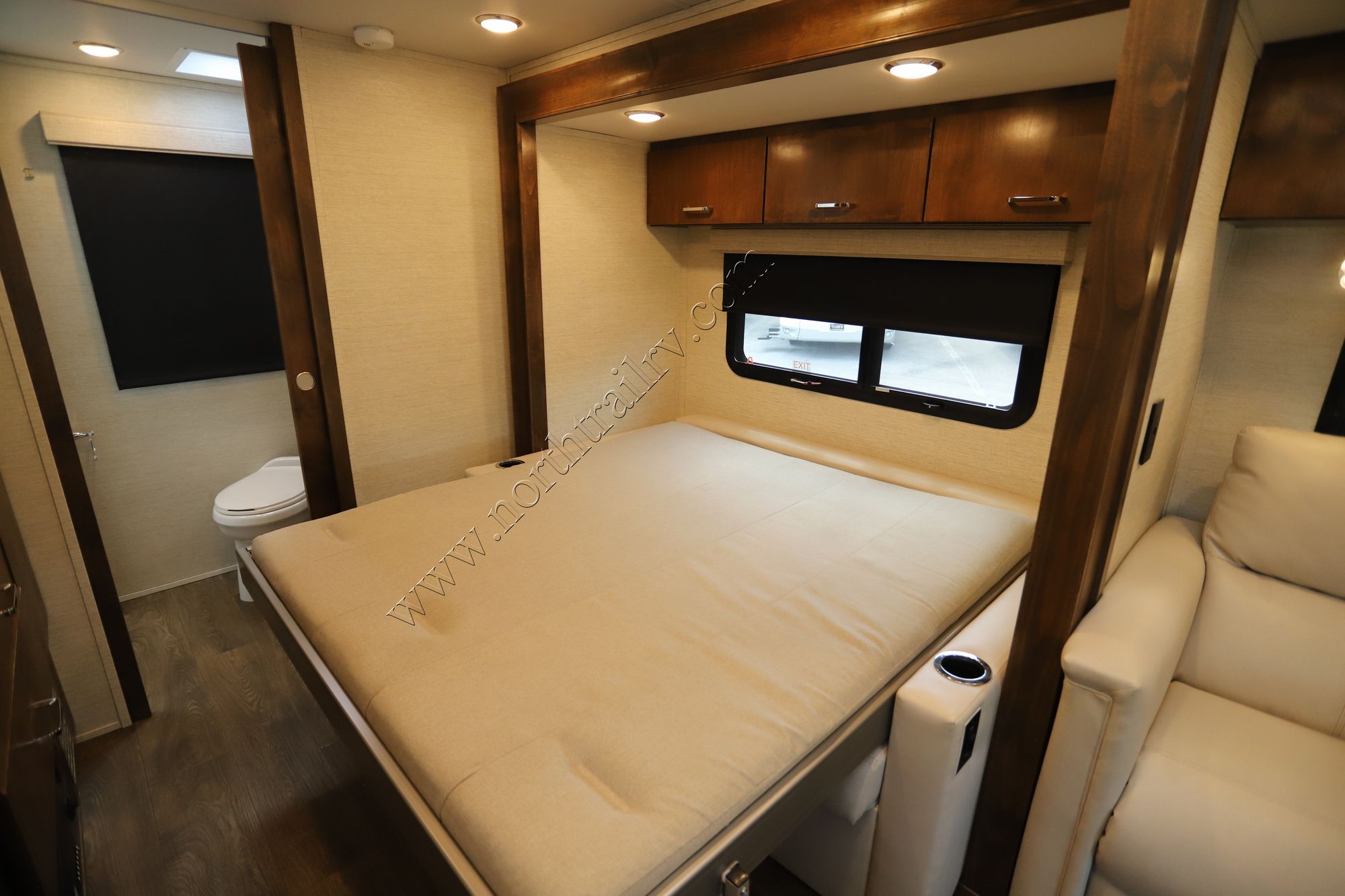 Used 2021 Tiffin Motor Homes Wayfarer 25RW Class C  For Sale