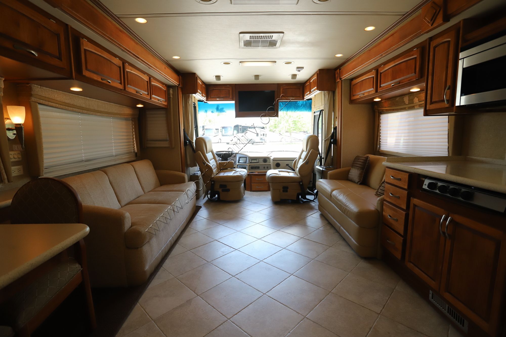 Used 2008 Monaco Knight 40DFT Class A  For Sale