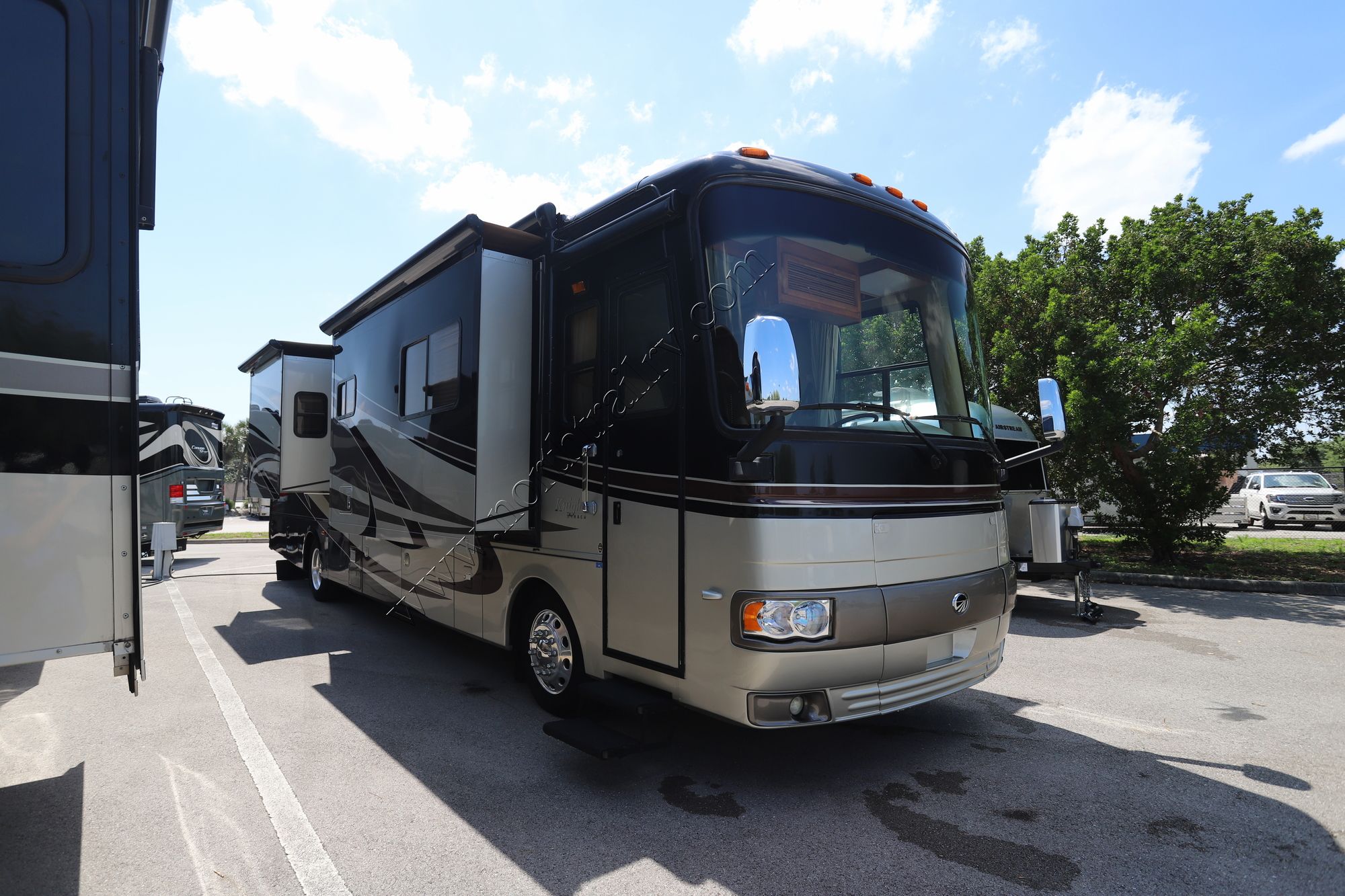 Used 2008 Monaco Knight 40DFT Class A  For Sale