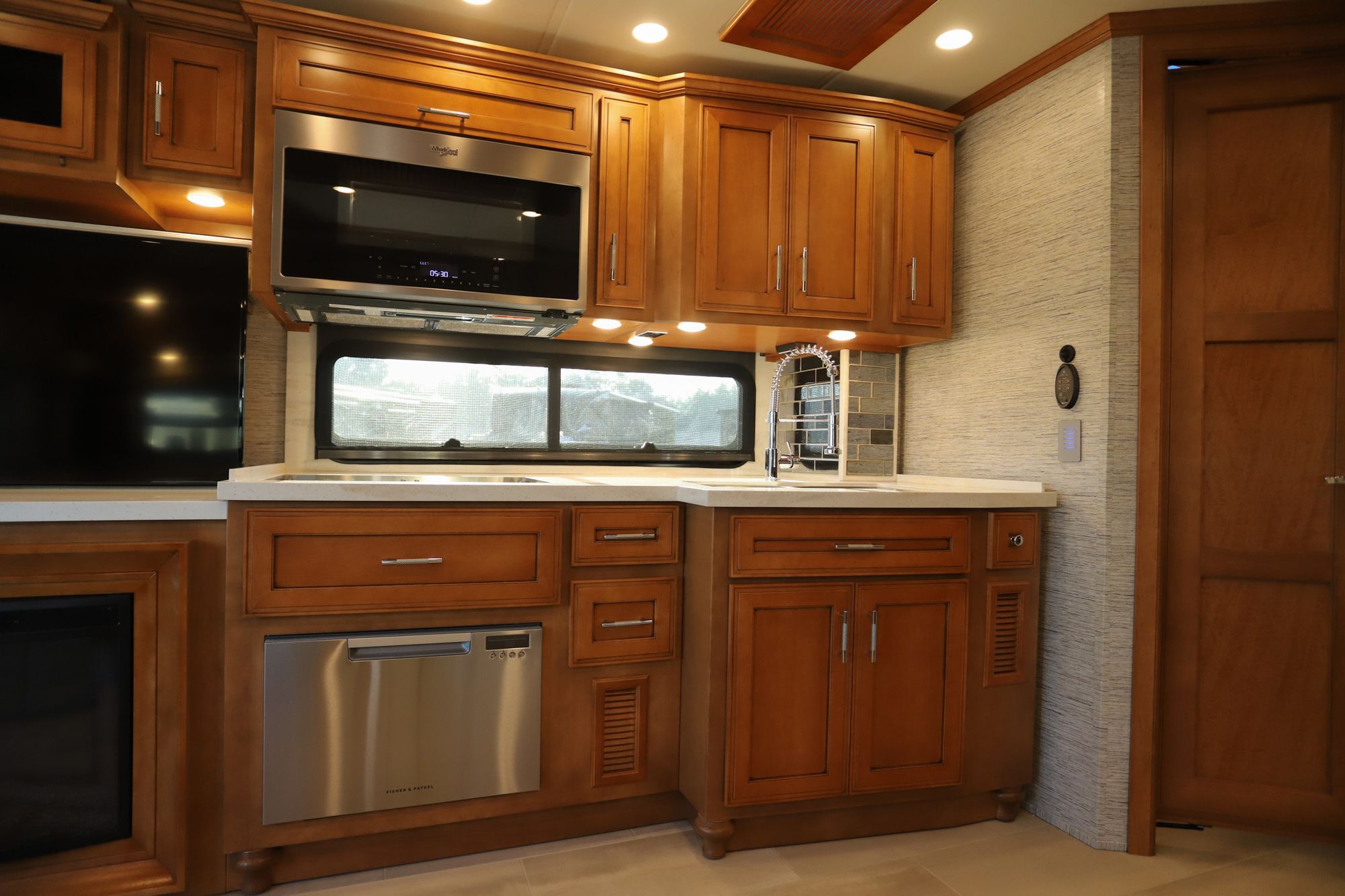 Used 2021 Newmar Ventana 3709 Class A  For Sale