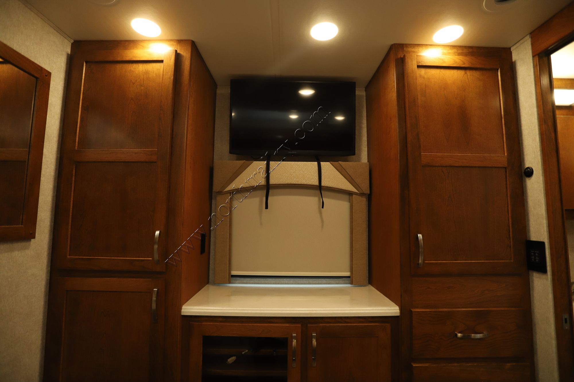 New 2022 Renegade Rv Valencia 35MB Super C  For Sale