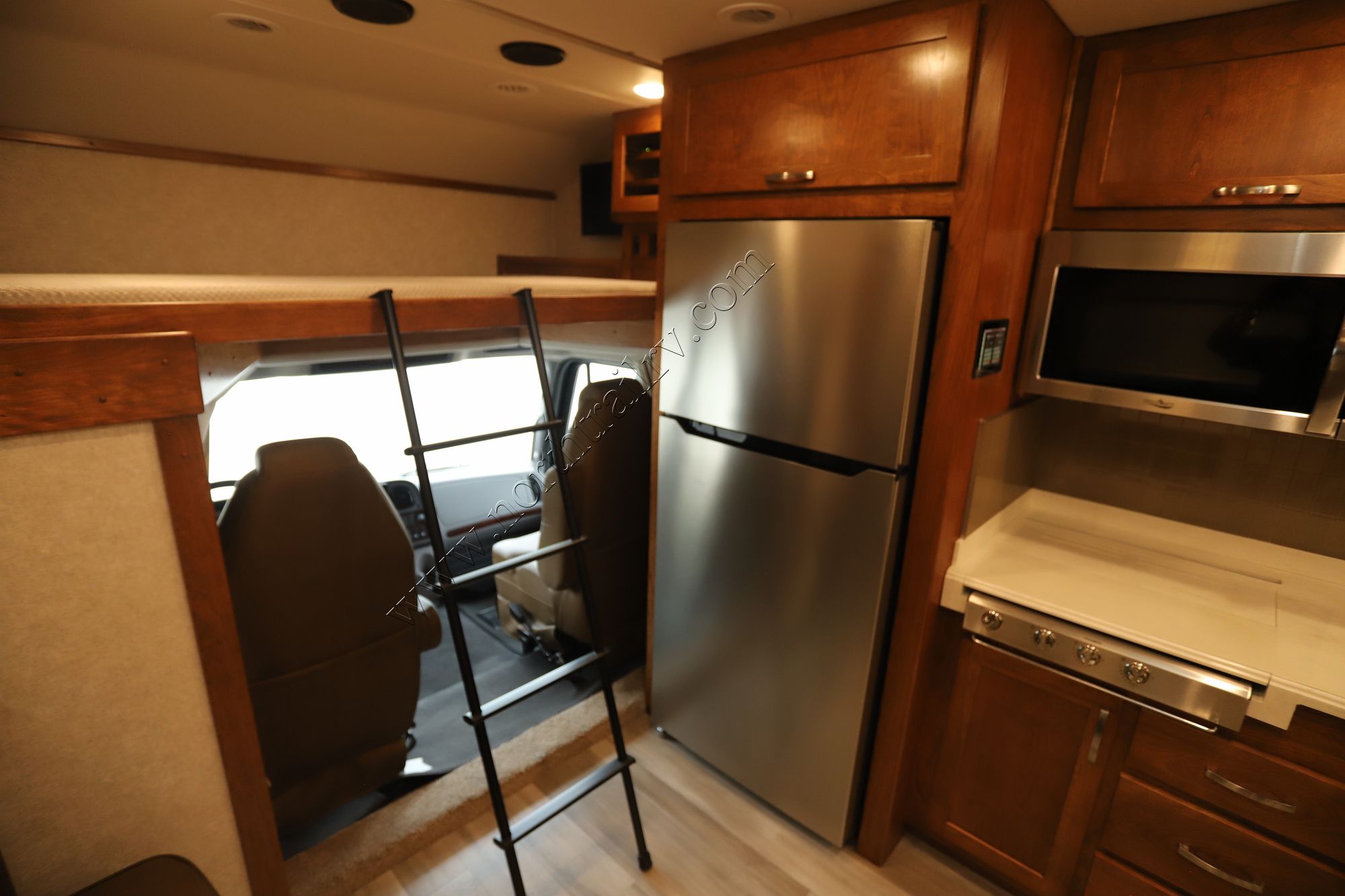 New 2022 Renegade Rv Valencia 35MB Super C  For Sale