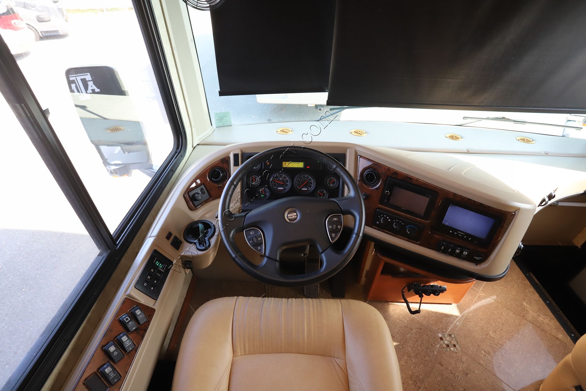 Used 2013 Fleetwood Discovery 40X Class A  For Sale