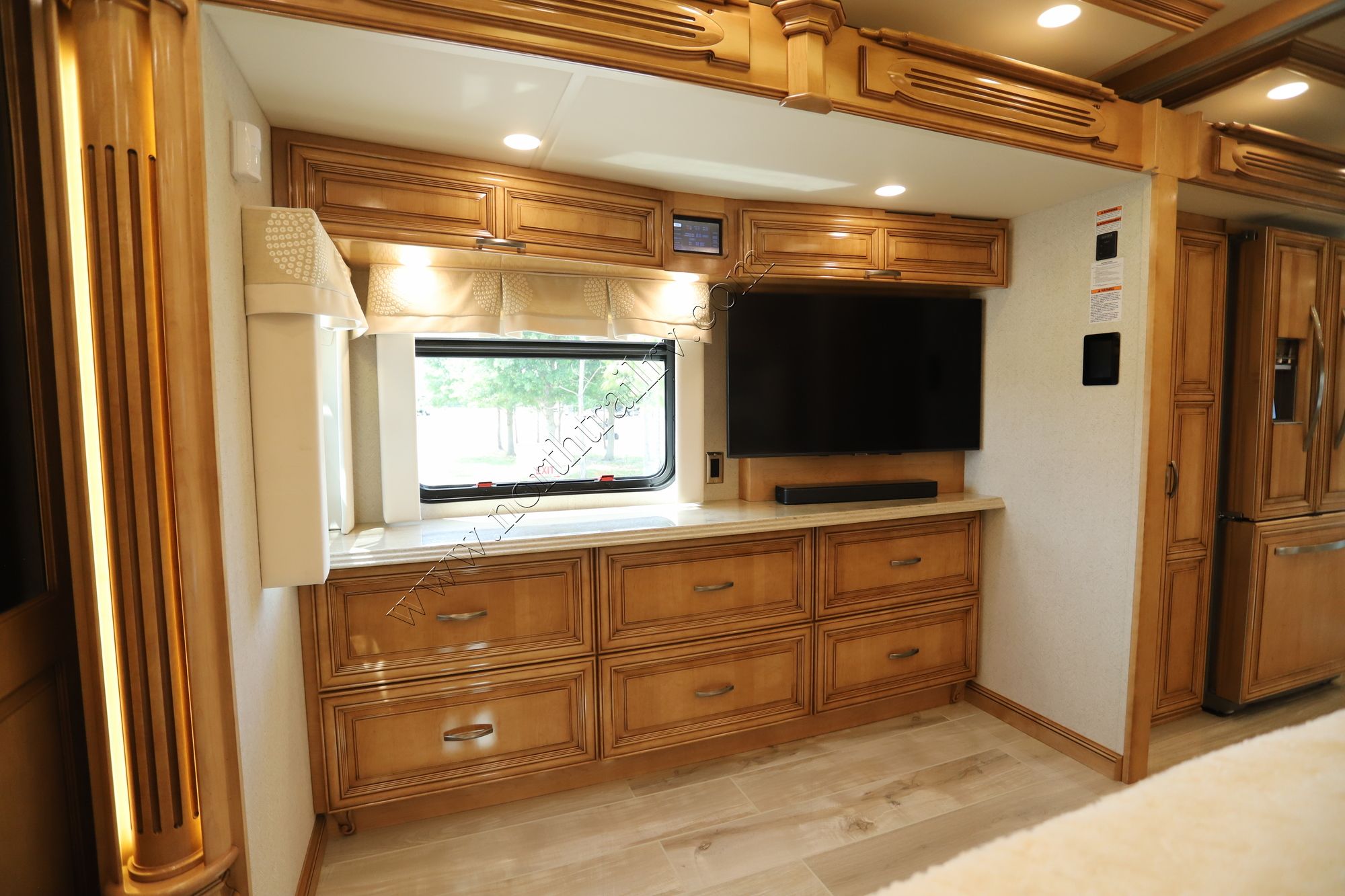 New 2022 Newmar Essex 4551 Class A  For Sale