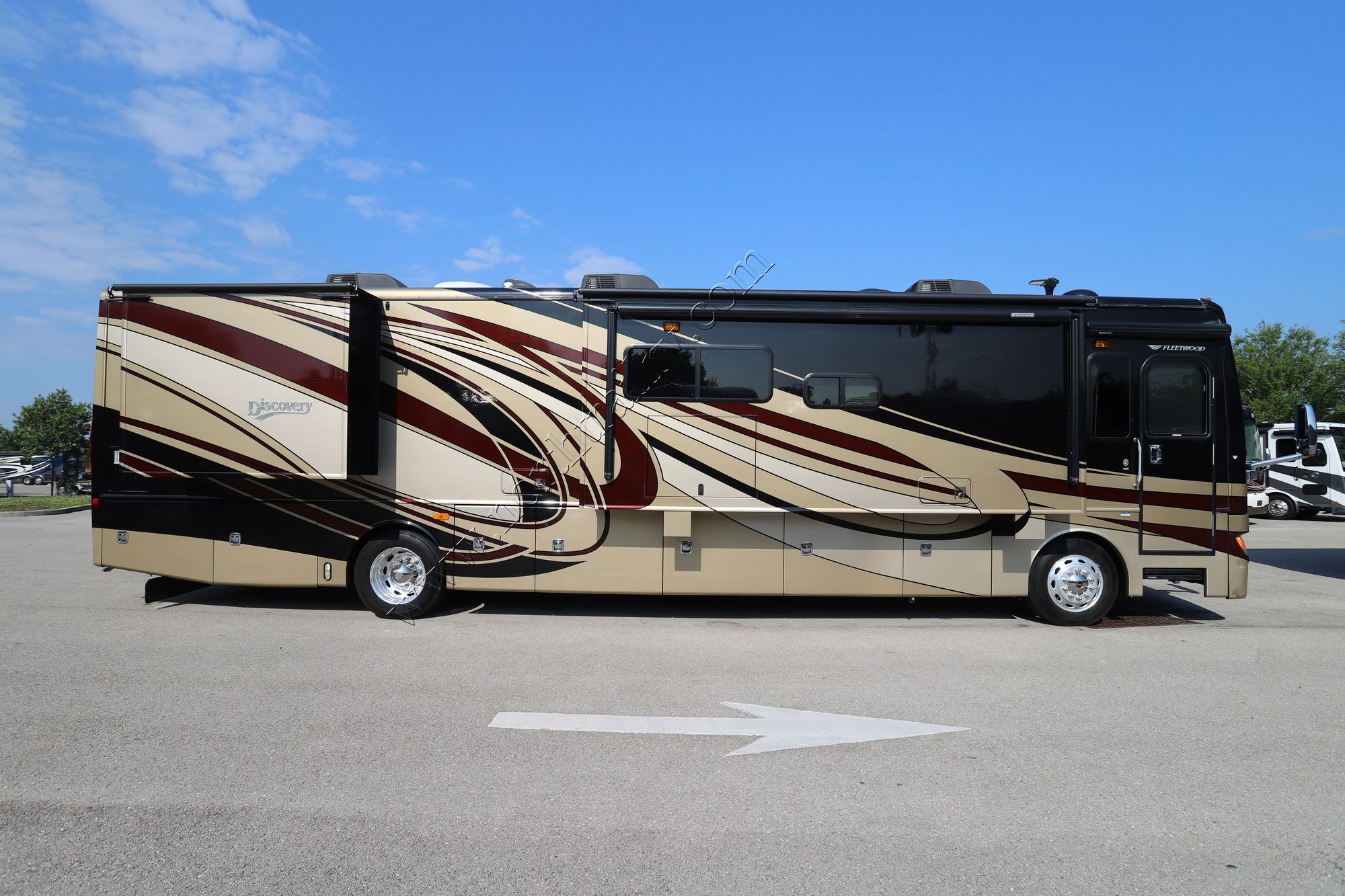 Used 2013 Fleetwood Discovery 40X Class A  For Sale