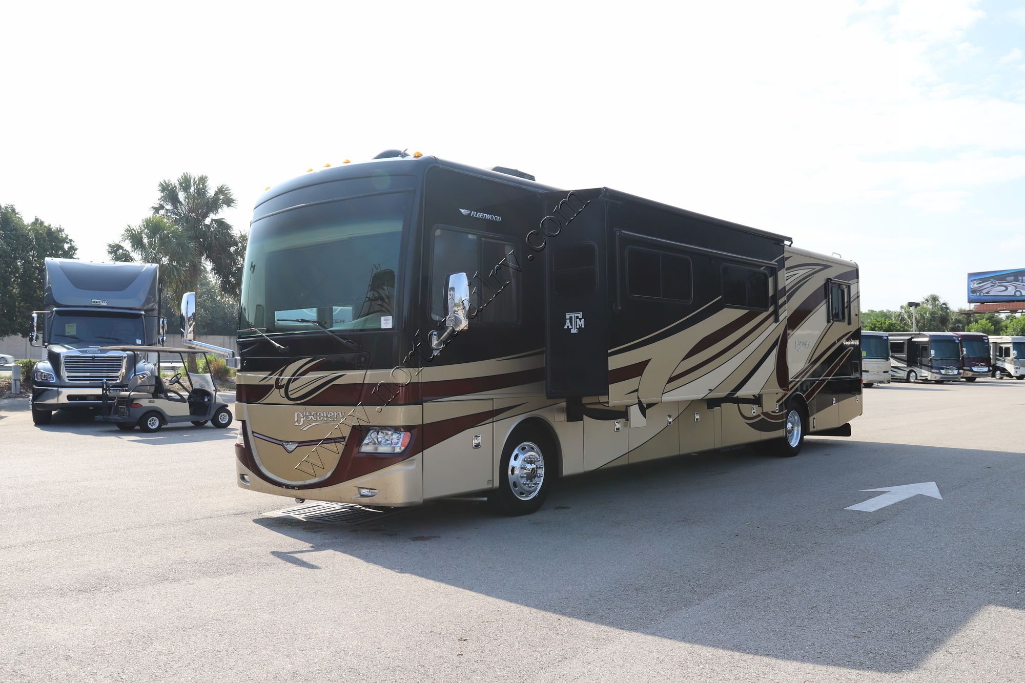 Used 2013 Fleetwood Discovery 40X Class A  For Sale