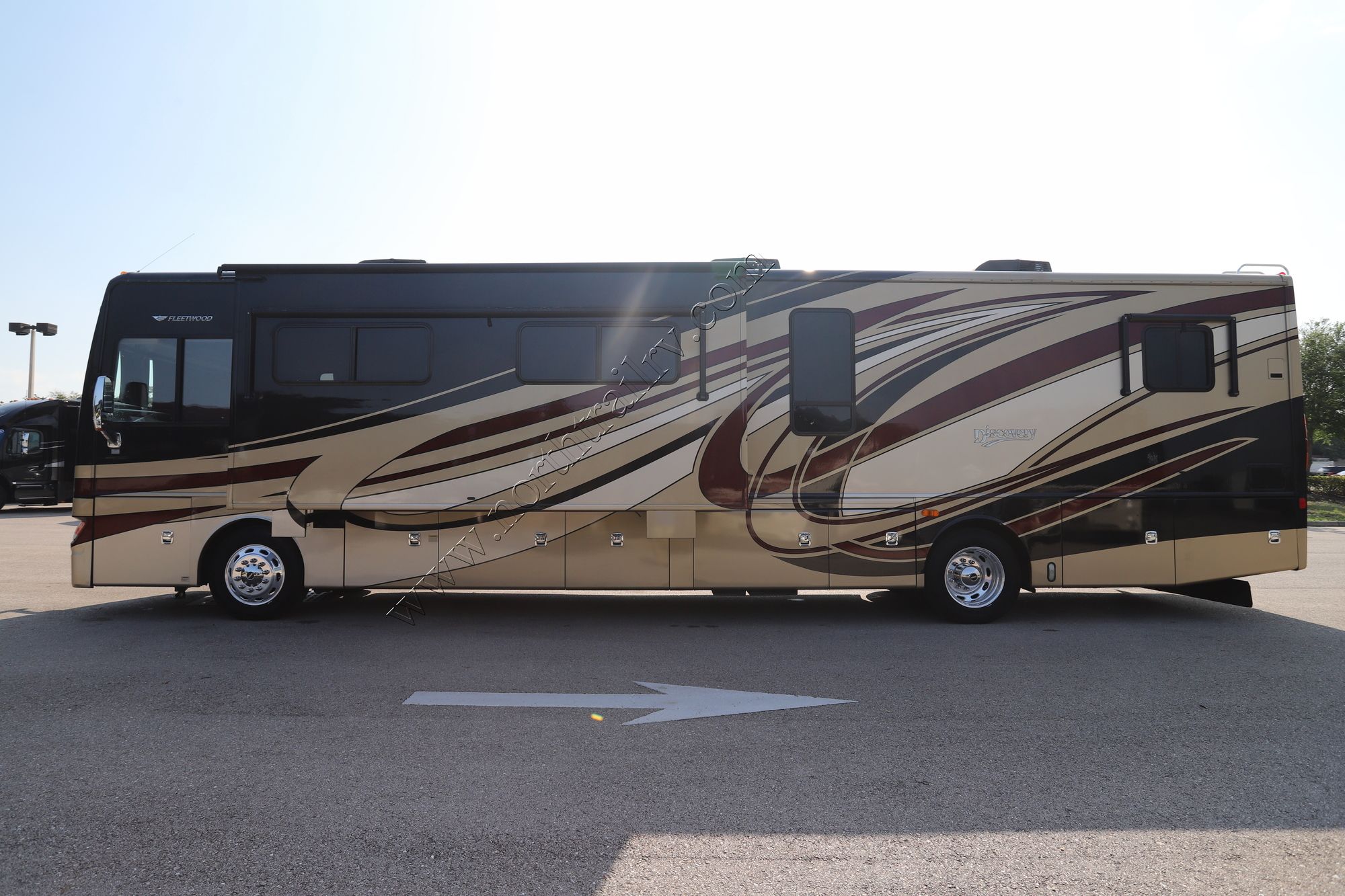 Used 2013 Fleetwood Discovery 40X Class A  For Sale