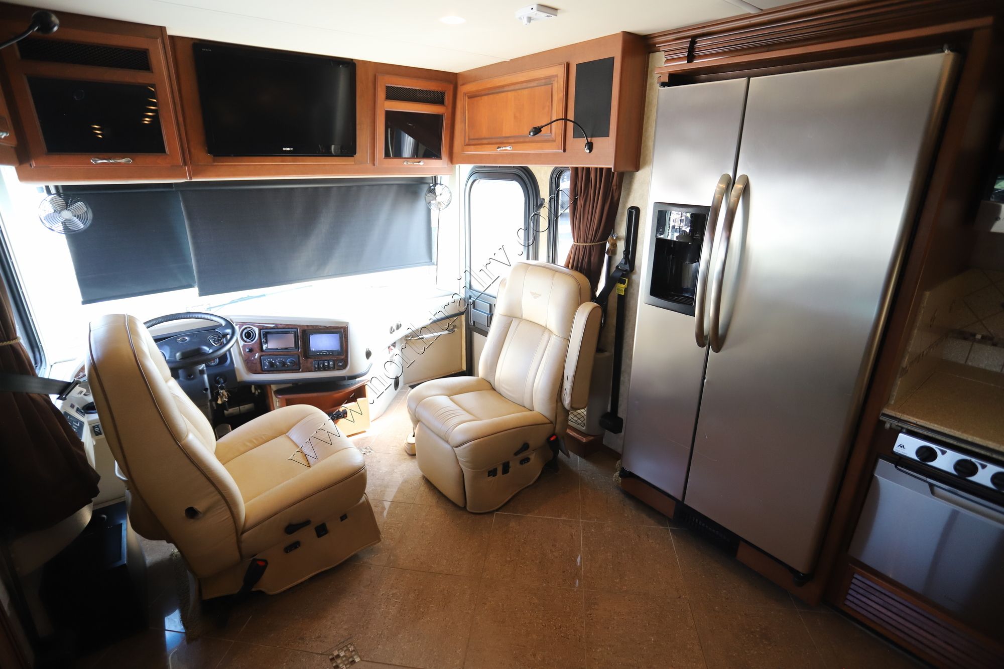 Used 2013 Fleetwood Discovery 40X Class A  For Sale