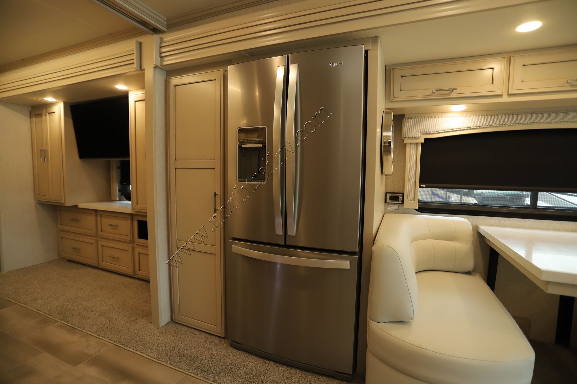 New 2022 Newmar Ventana 4369 Class A  For Sale