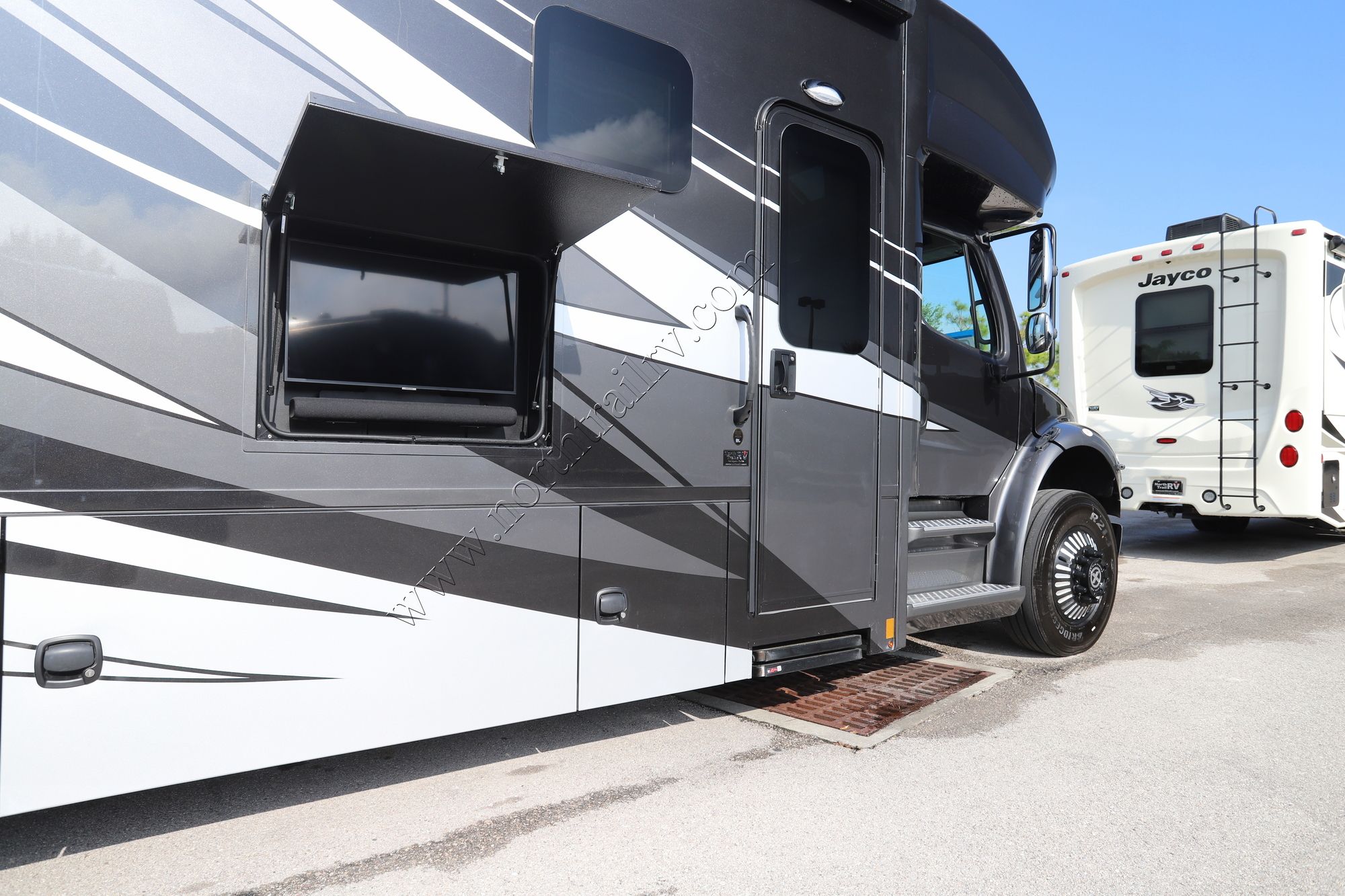 New 2022 Renegade Rv Verona 36VSB Super C  For Sale