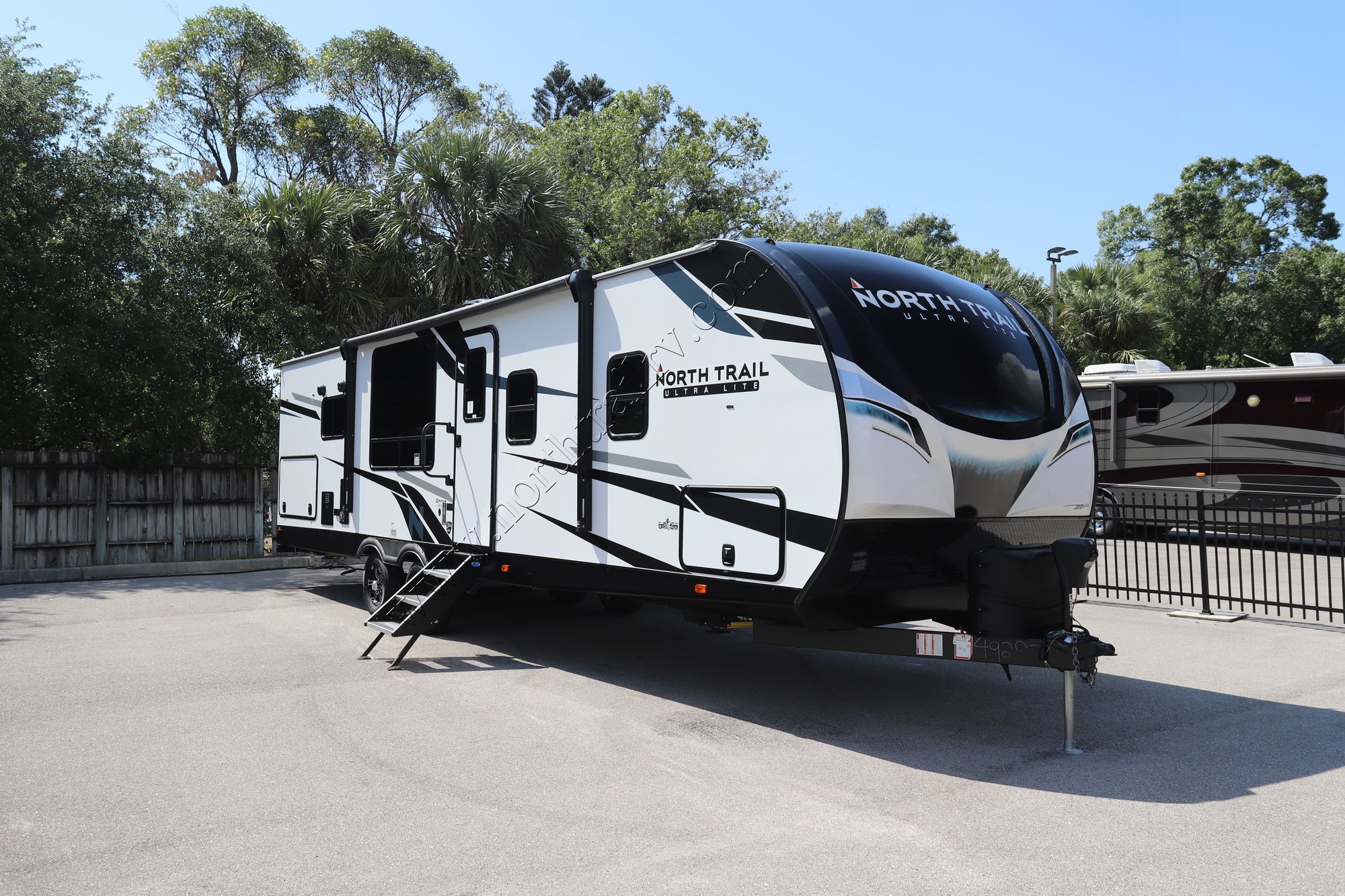 New 2022 Heartland Rv North Trail 25LRSS Travel Trailer  For Sale